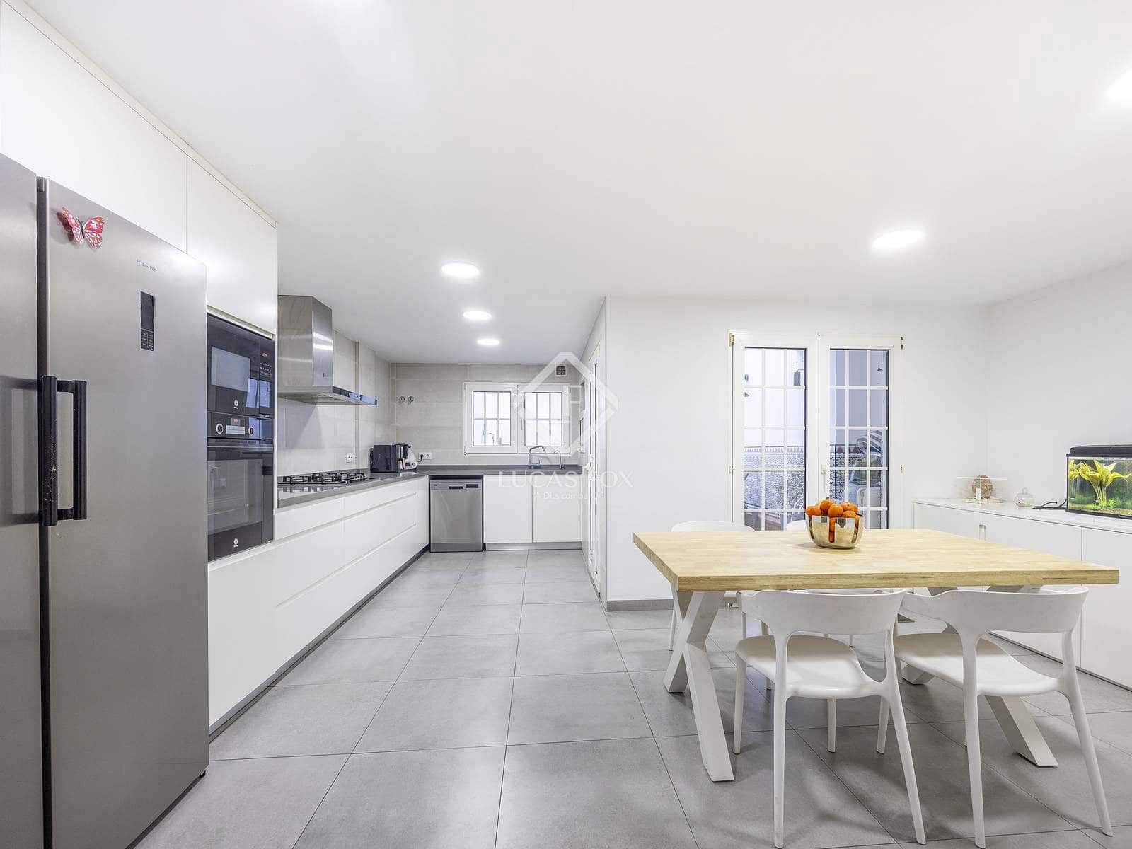 5 sypialnia Willa na sprzedaż w Riba-roja de Turia z basenem garażem - 540 000 € (Ref: 9432705)