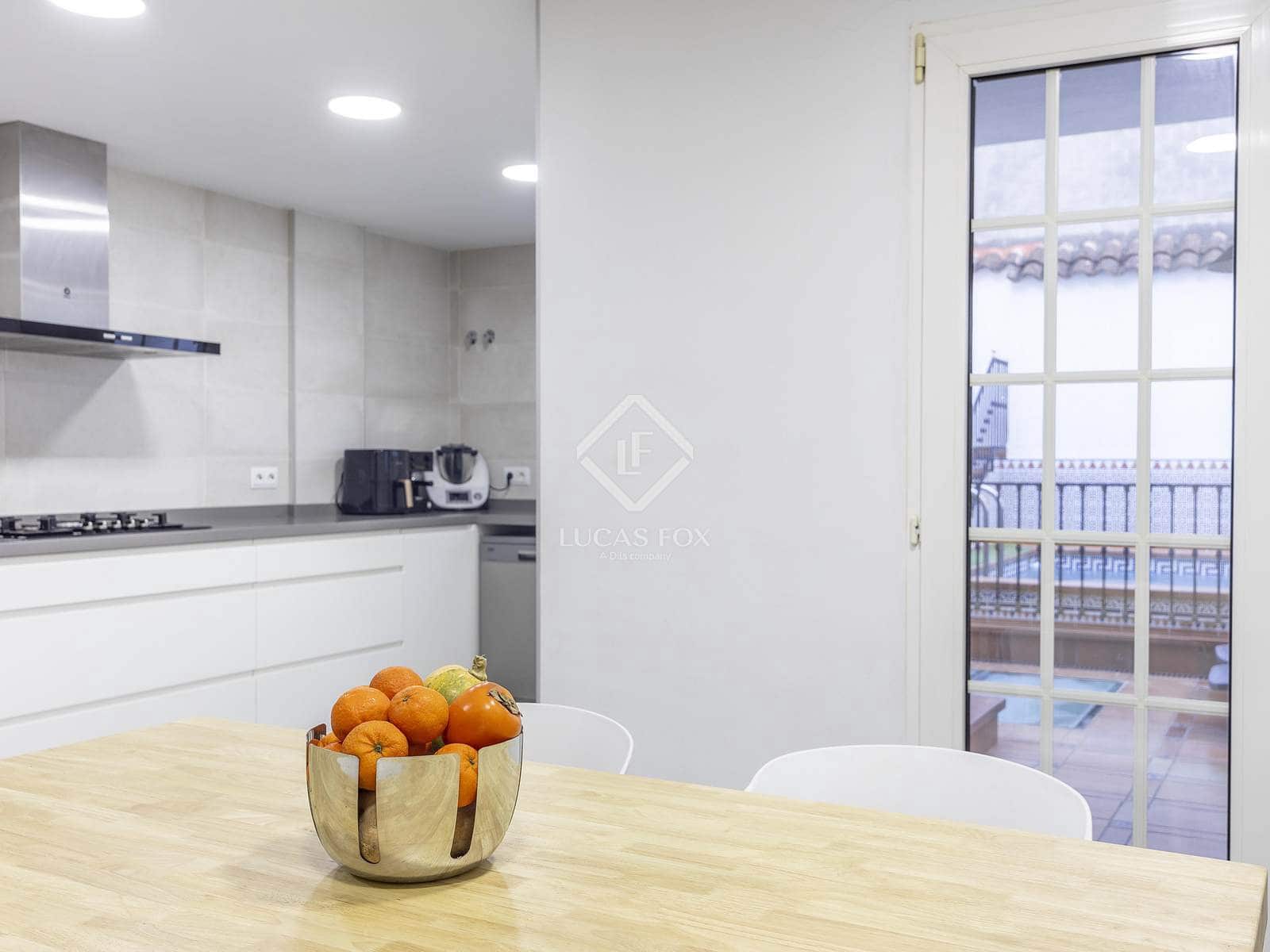 5 sypialnia Willa na sprzedaż w Riba-roja de Turia z basenem garażem - 540 000 € (Ref: 9432705)