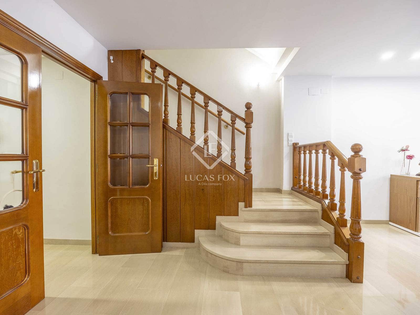 5 sypialnia Willa na sprzedaż w Riba-roja de Turia z basenem garażem - 540 000 € (Ref: 9432705)