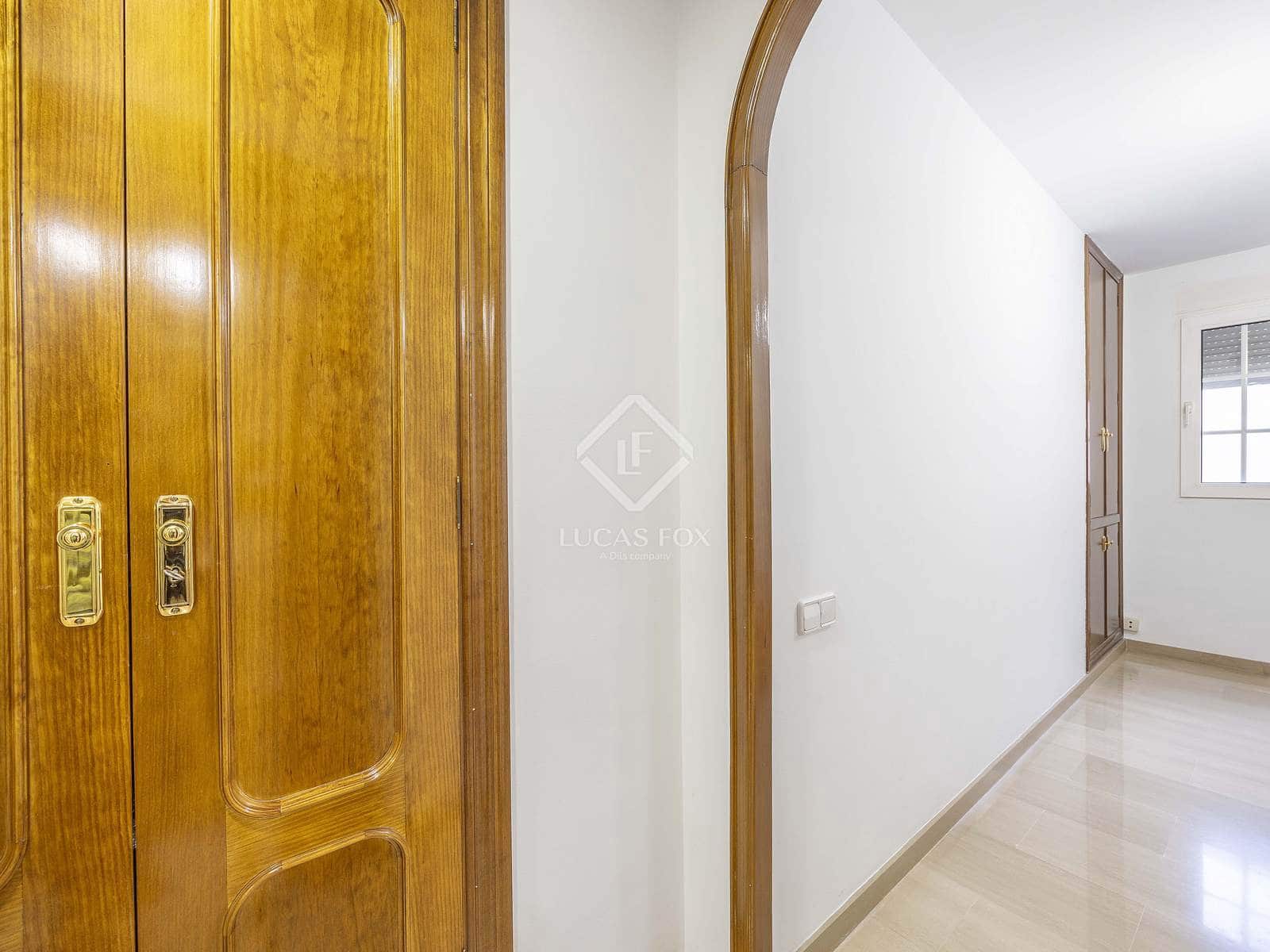 5 sypialnia Willa na sprzedaż w Riba-roja de Turia z basenem garażem - 540 000 € (Ref: 9432705)