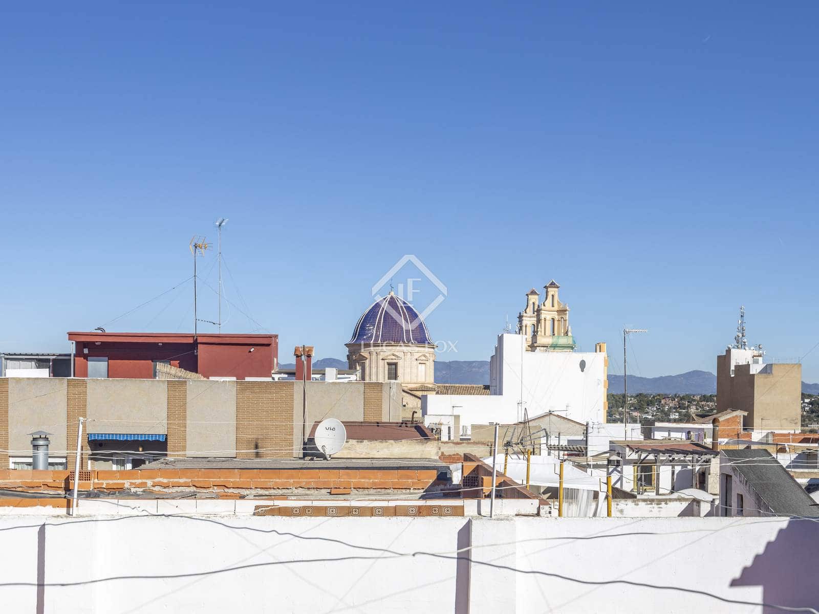 5 sypialnia Willa na sprzedaż w Riba-roja de Turia z basenem garażem - 540 000 € (Ref: 9432705)