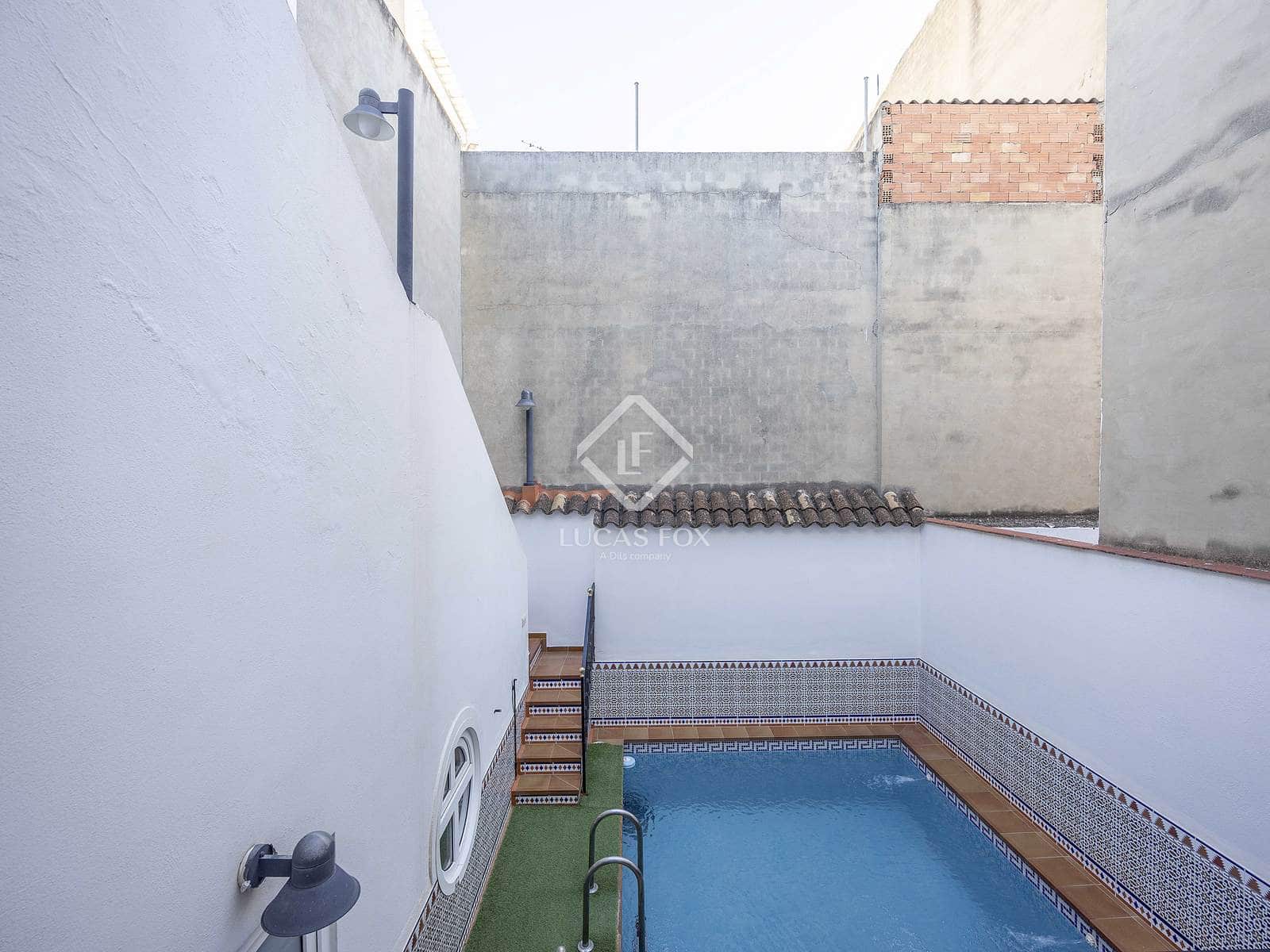 5 sypialnia Willa na sprzedaż w Riba-roja de Turia z basenem garażem - 540 000 € (Ref: 9432705)