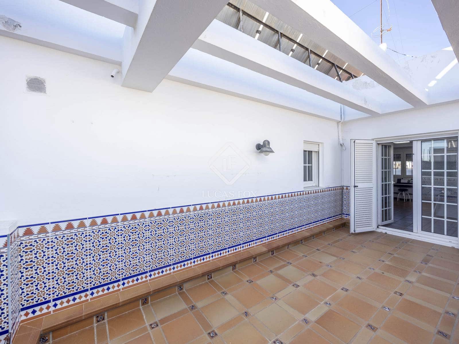 5 sypialnia Willa na sprzedaż w Riba-roja de Turia z basenem garażem - 540 000 € (Ref: 9432705)