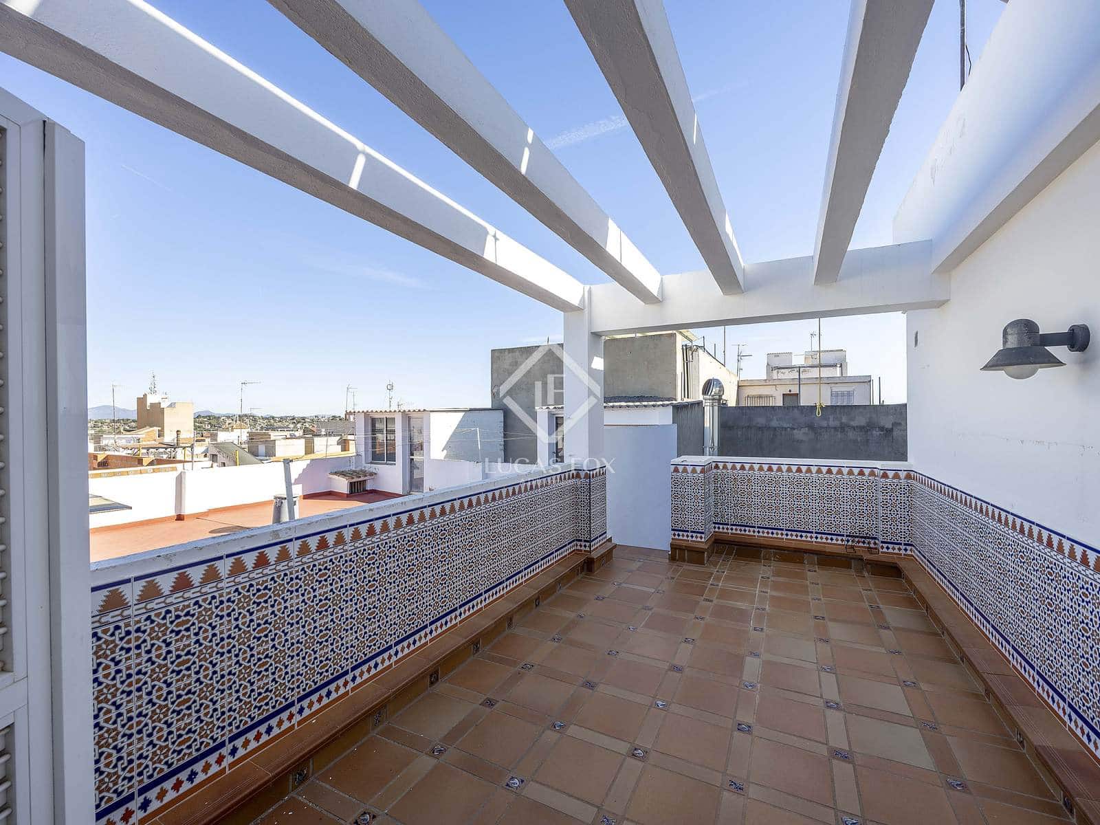 5 sypialnia Willa na sprzedaż w Riba-roja de Turia z basenem garażem - 540 000 € (Ref: 9432705)