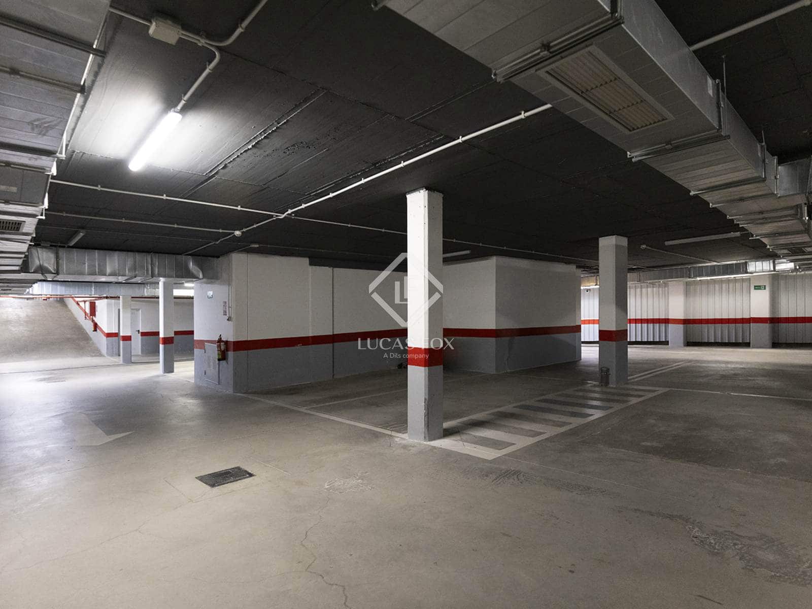 Apartamento de 3 habitaciones en Estepona en venta con piscina garaje - 499.000 € (Ref: 9432706)