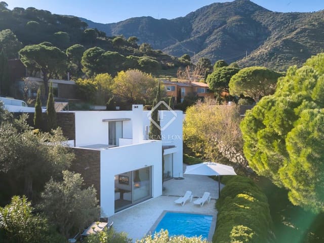 4 chambre Villa/Maison à vendre à La Selva de Mar avec piscine garage - 995 000 € (Ref: 9434579)