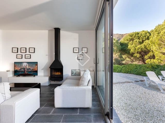 4 chambre Villa/Maison à vendre à La Selva de Mar avec piscine garage - 995 000 € (Ref: 9434579)