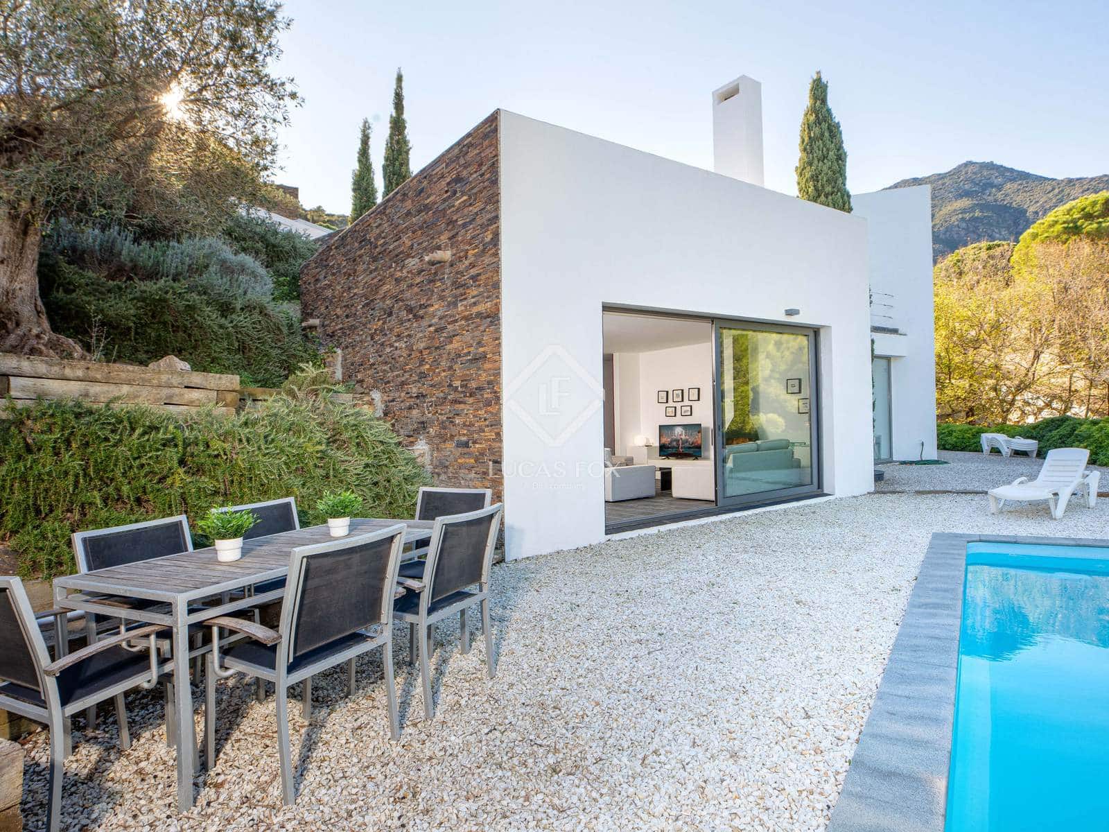 4 chambre Villa/Maison à vendre à La Selva de Mar avec piscine garage - 995 000 € (Ref: 9434579)