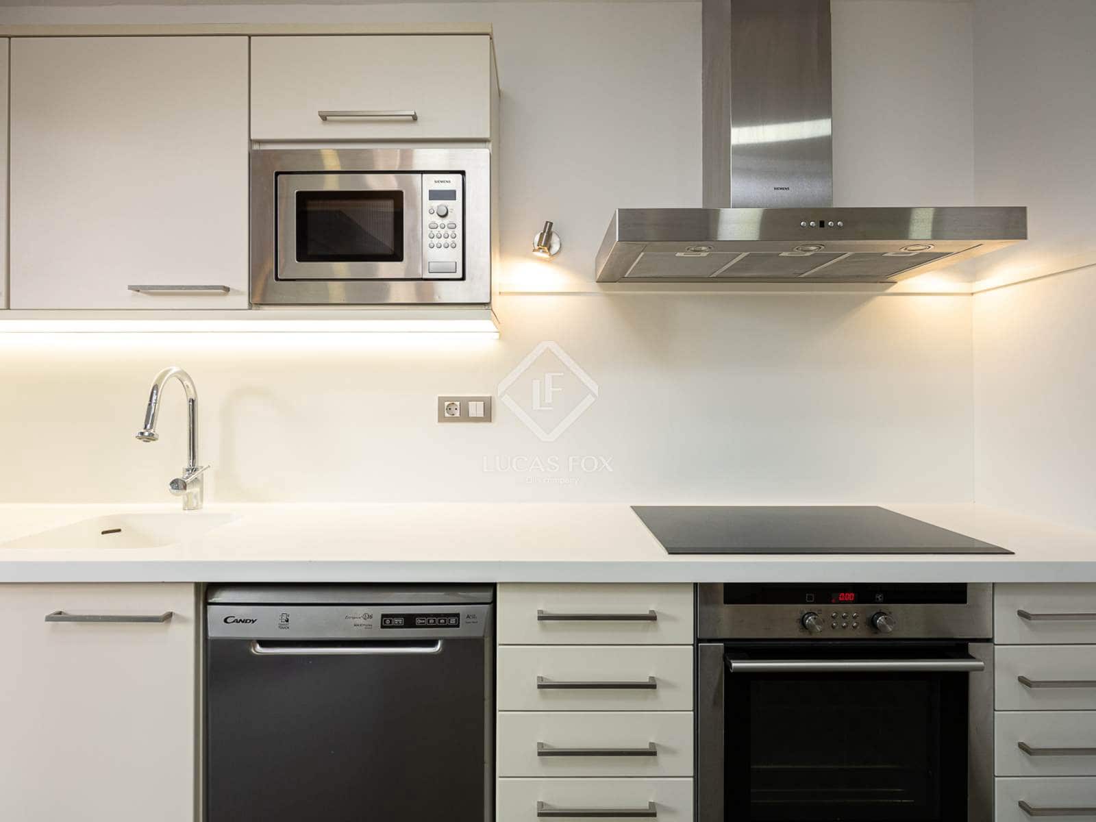 3 quarto Apartamento para arrendar em Barcelona cidade com piscina garagem - 5 800 € (Ref: 9436173)