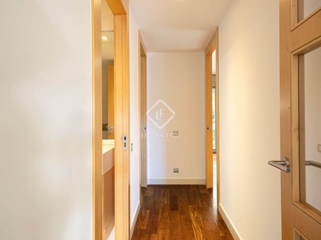 3 bedroom Apartment for rent in Barcelona city with pool garage - € 5,800 (Ref: 9436173)