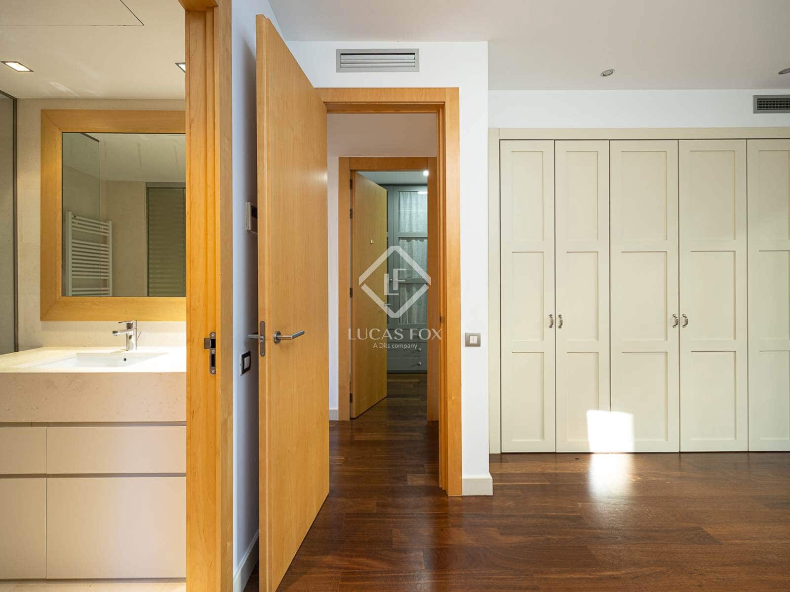 3 quarto Apartamento para arrendar em Barcelona cidade com piscina garagem - 5 800 € (Ref: 9436173)