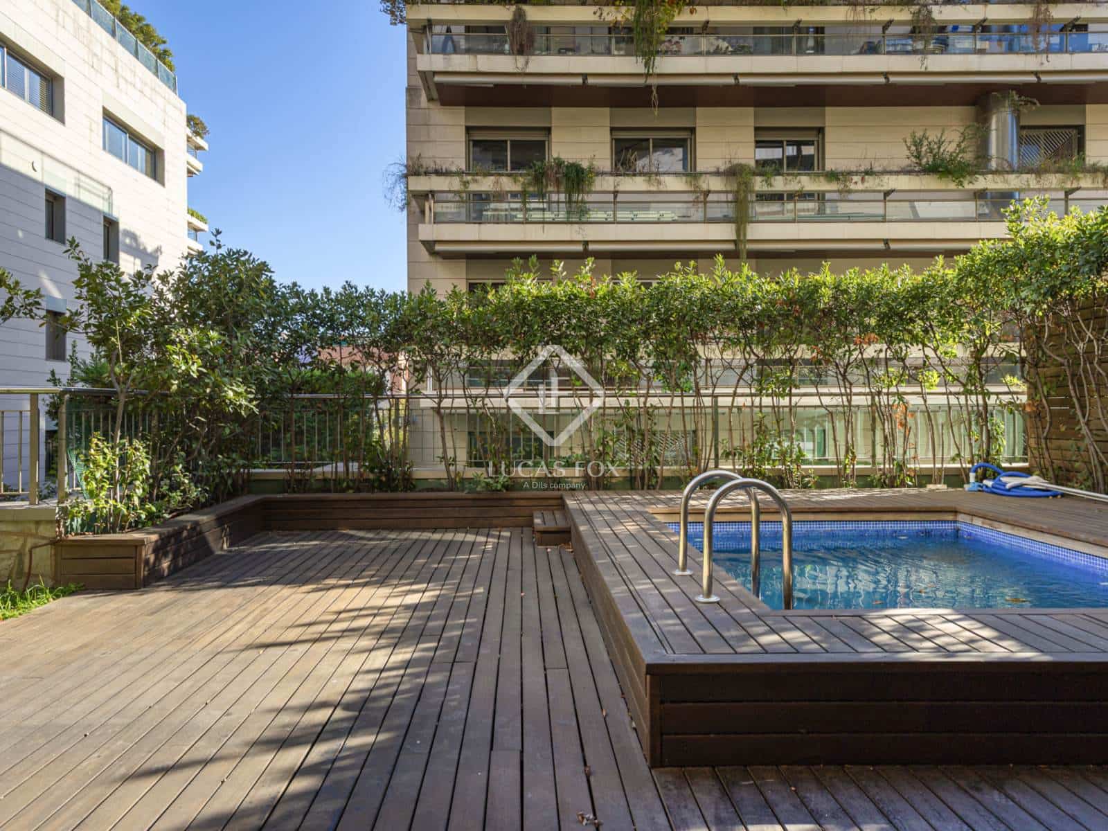3 quarto Apartamento para arrendar em Barcelona cidade com piscina garagem - 5 800 € (Ref: 9436173)