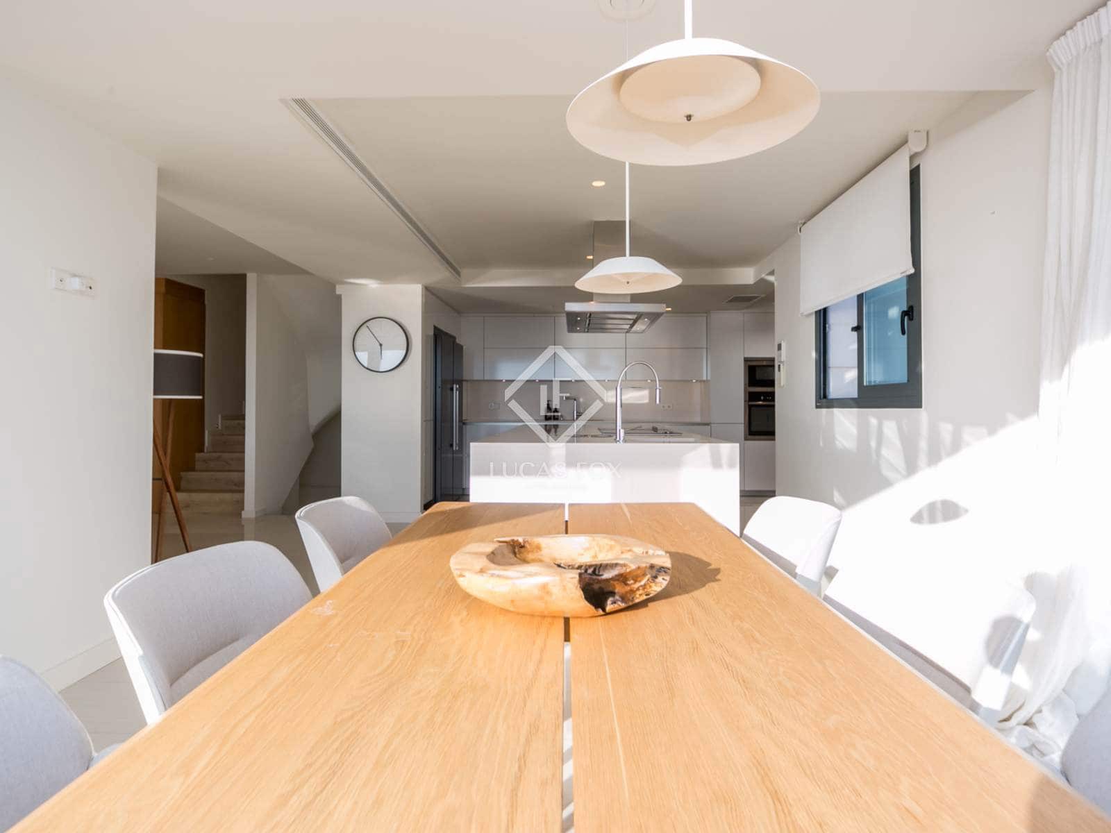 6 bedroom Villa for sale in Les Botigues de Sitges with pool garage - € 2,550,000 (Ref: 9436175)