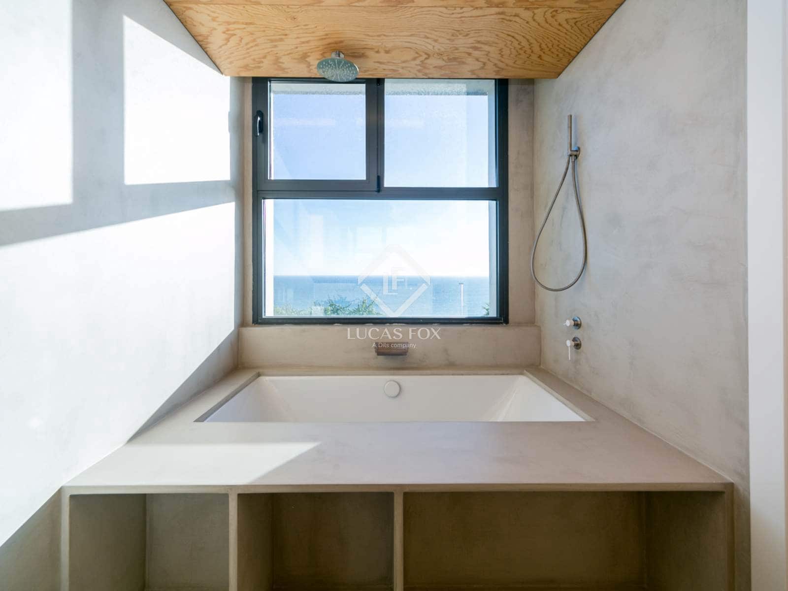 6 bedroom Villa for sale in Les Botigues de Sitges with pool garage - € 2,550,000 (Ref: 9436175)