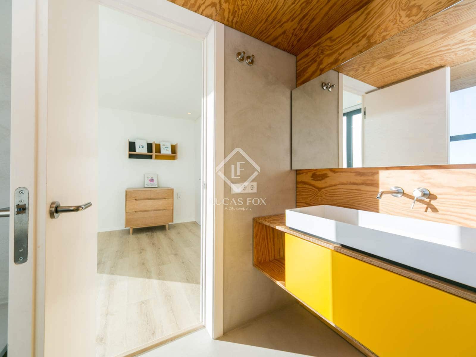 6 bedroom Villa for sale in Les Botigues de Sitges with pool garage - € 2,550,000 (Ref: 9436175)