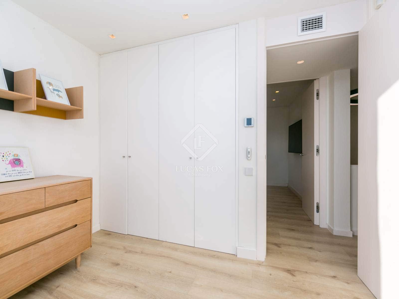 6 bedroom Villa for sale in Les Botigues de Sitges with pool garage - € 2,550,000 (Ref: 9436175)