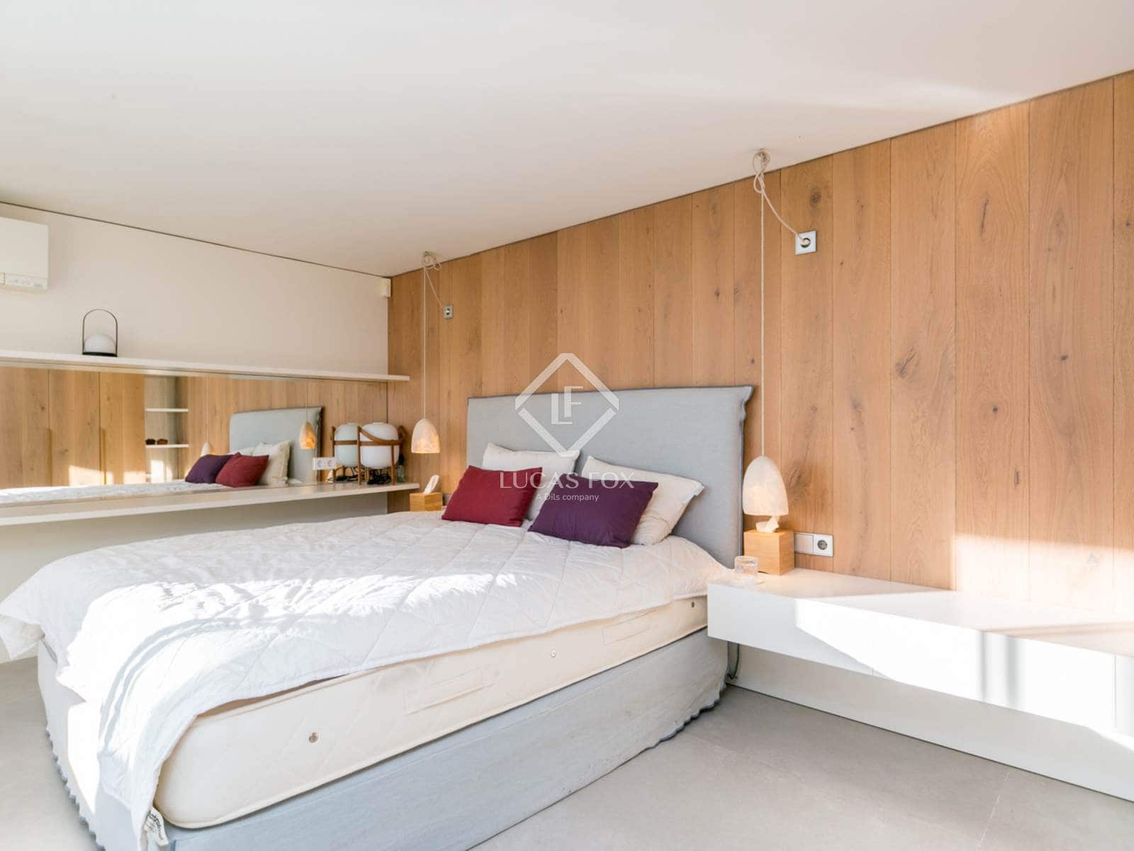 6 bedroom Villa for sale in Les Botigues de Sitges with pool garage - € 2,550,000 (Ref: 9436175)