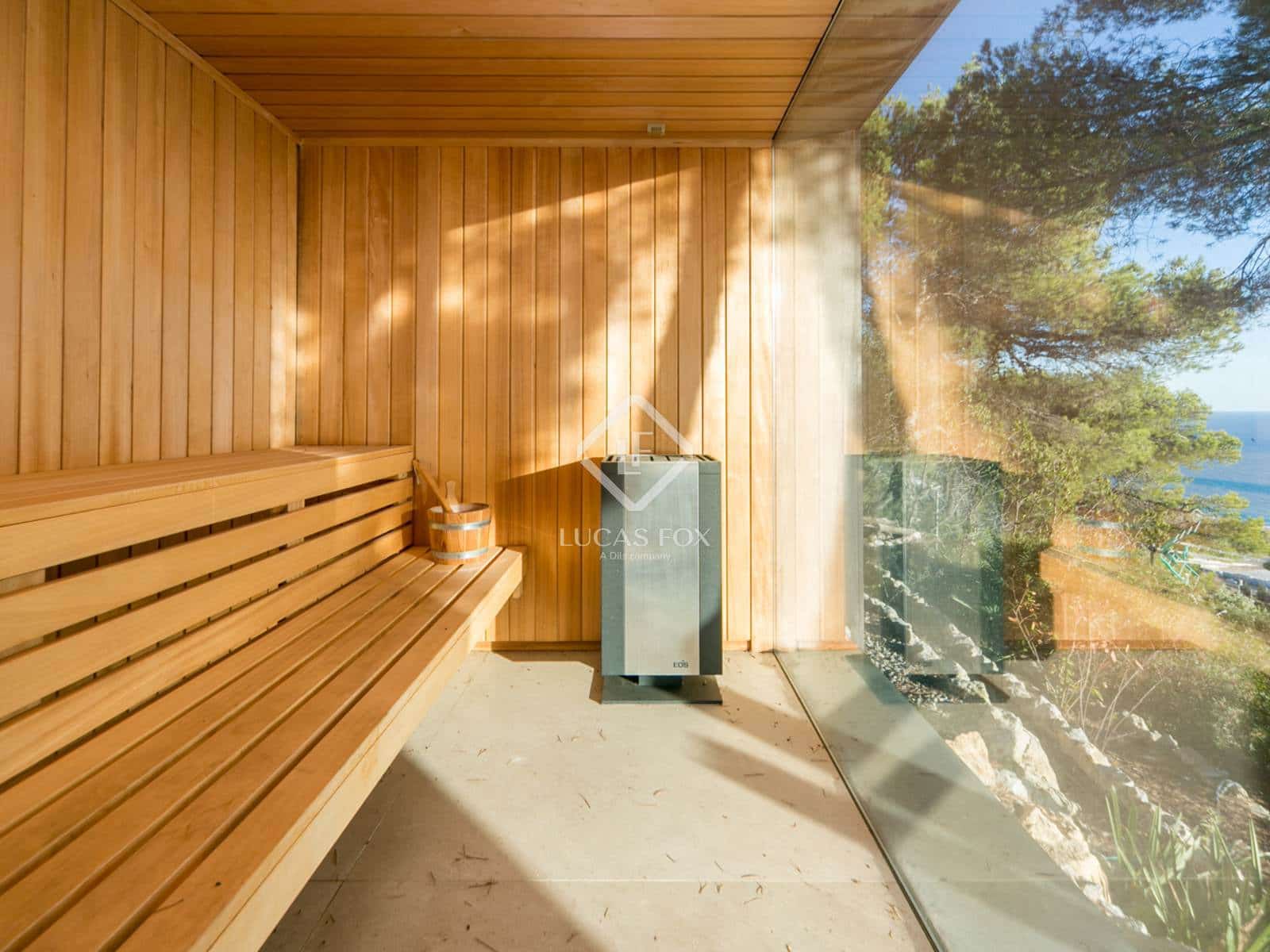 6 bedroom Villa for sale in Les Botigues de Sitges with pool garage - € 2,550,000 (Ref: 9436175)