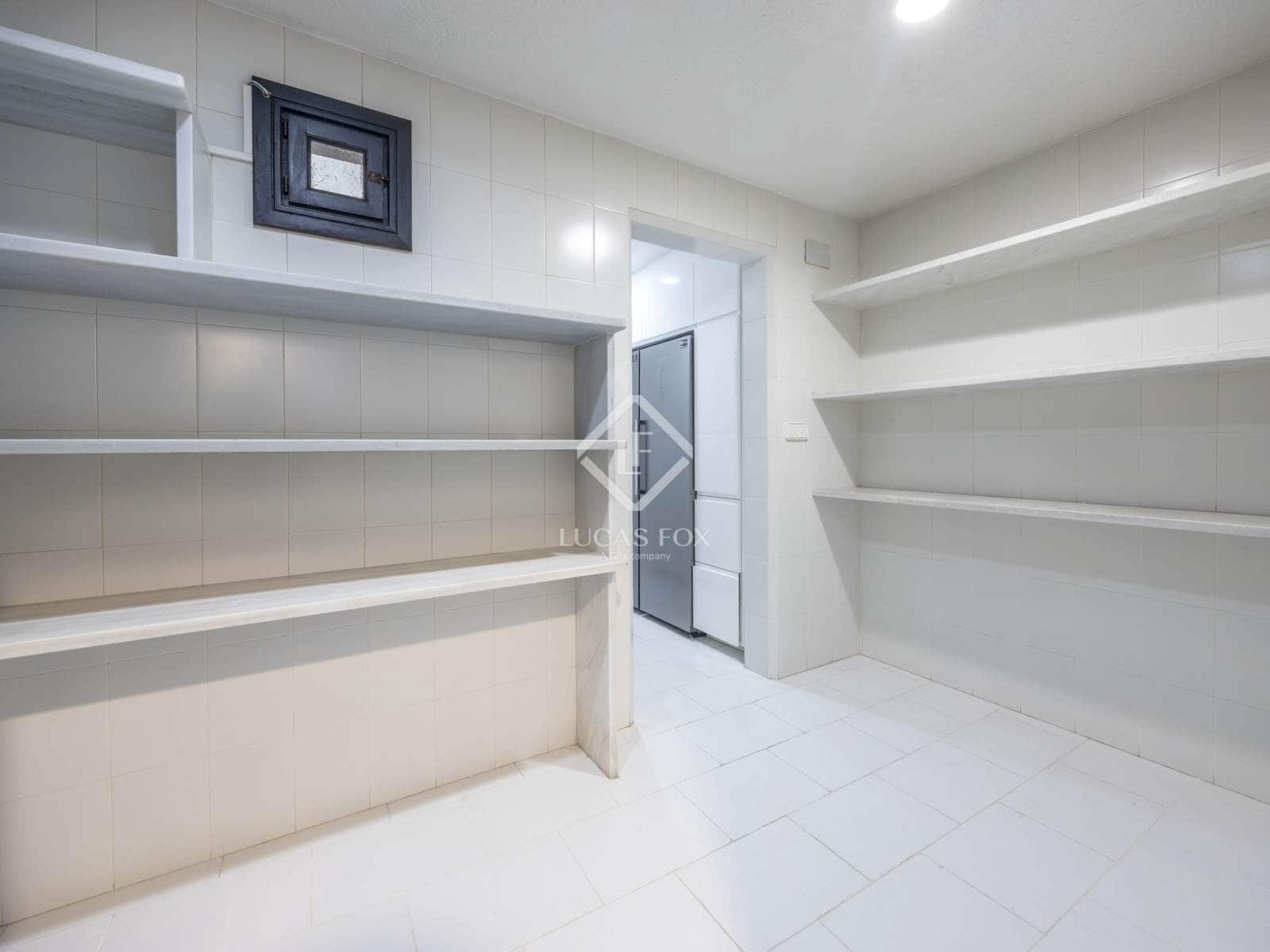 7 soverom Villa til salgs i Rocafort med svømmebasseng garasje - € 1 870 000 (Ref: 9436176)