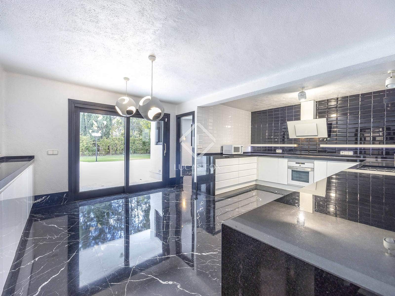 7 soverom Villa til salgs i Rocafort med svømmebasseng garasje - € 1 870 000 (Ref: 9436176)