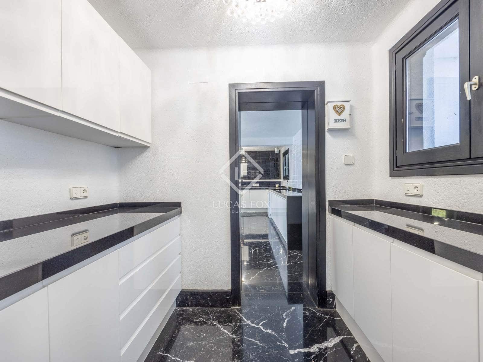 7 soverom Villa til salgs i Rocafort med svømmebasseng garasje - € 1 870 000 (Ref: 9436176)