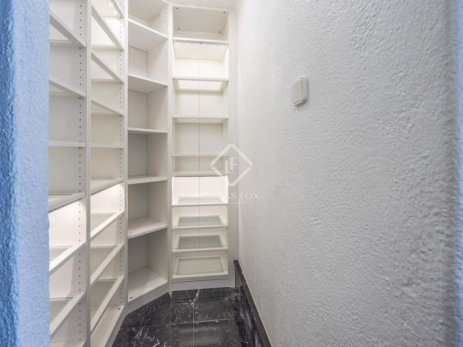 7 soverom Villa til salgs i Rocafort med svømmebasseng garasje - € 1 870 000 (Ref: 9436176)