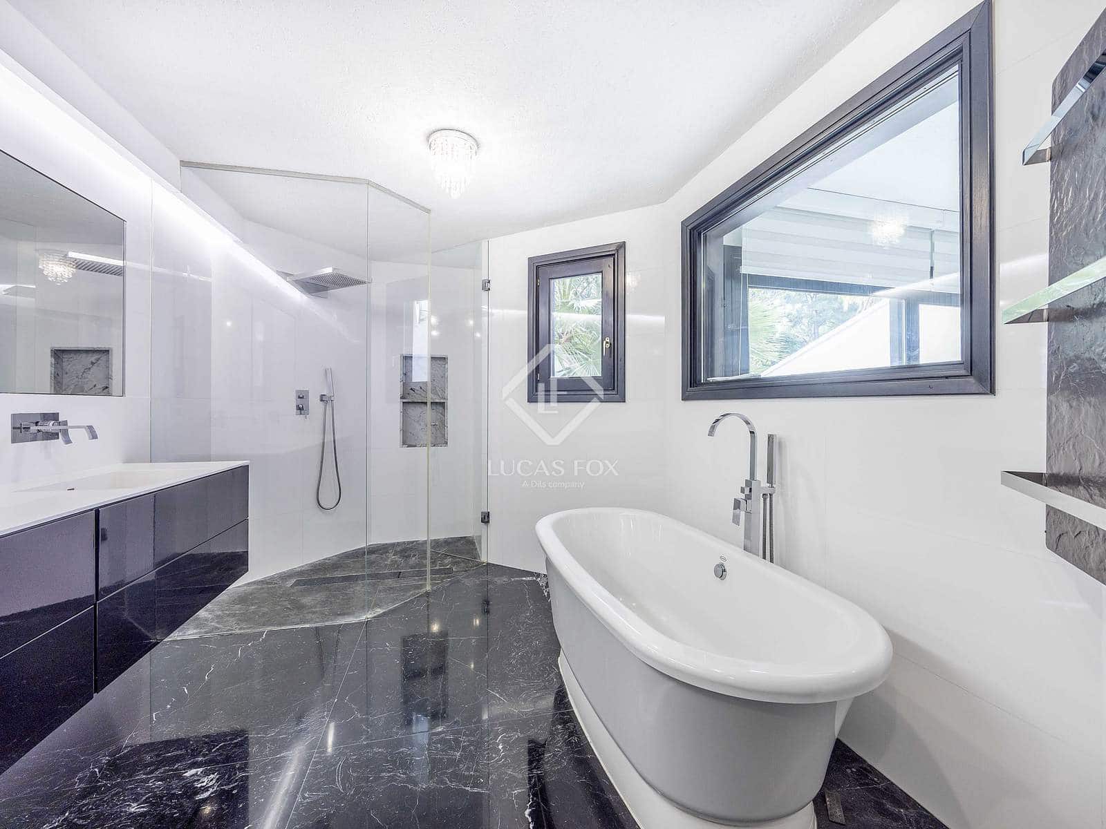 7 soverom Villa til salgs i Rocafort med svømmebasseng garasje - € 1 870 000 (Ref: 9436176)