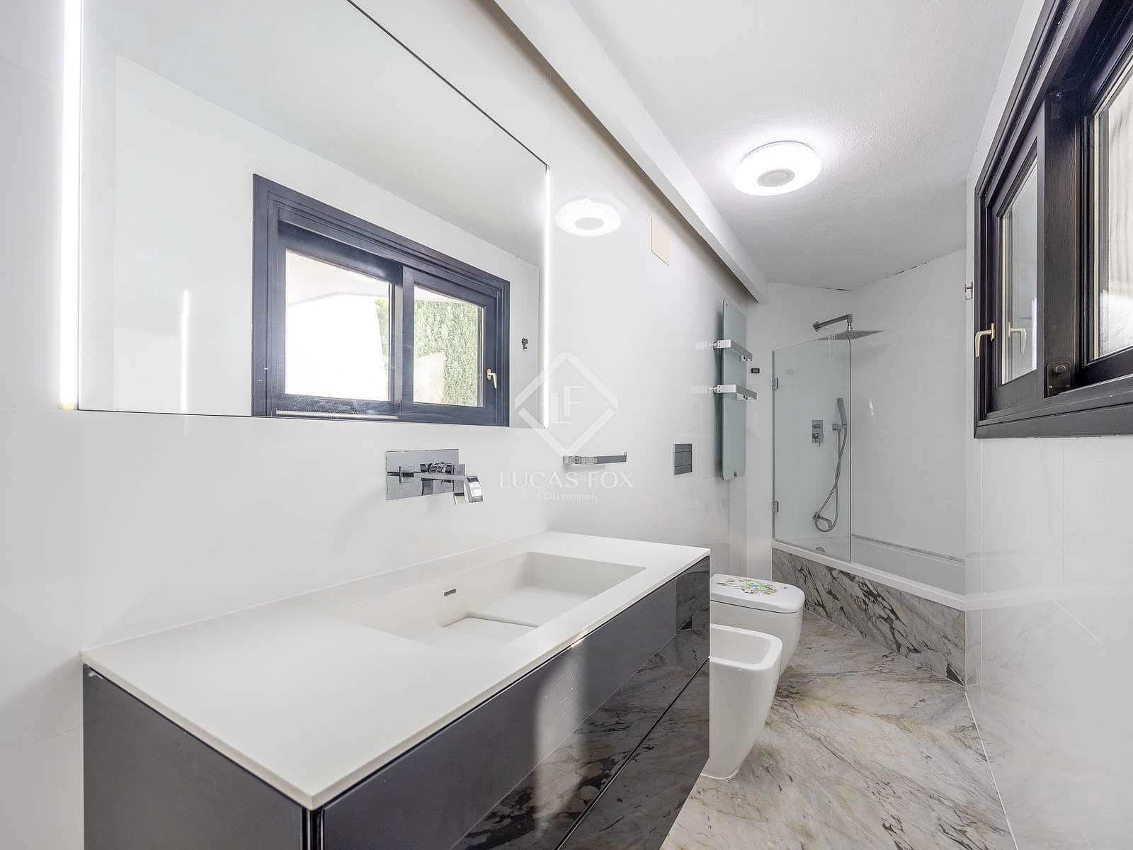 7 soverom Villa til salgs i Rocafort med svømmebasseng garasje - € 1 870 000 (Ref: 9436176)