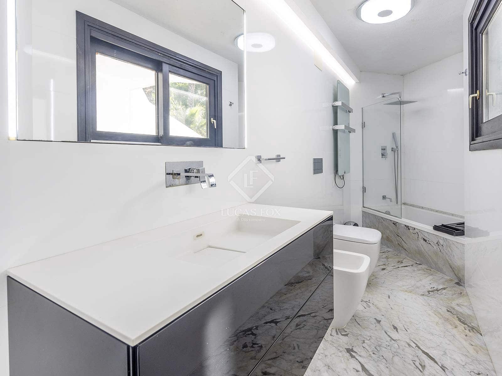 7 soverom Villa til salgs i Rocafort med svømmebasseng garasje - € 1 870 000 (Ref: 9436176)