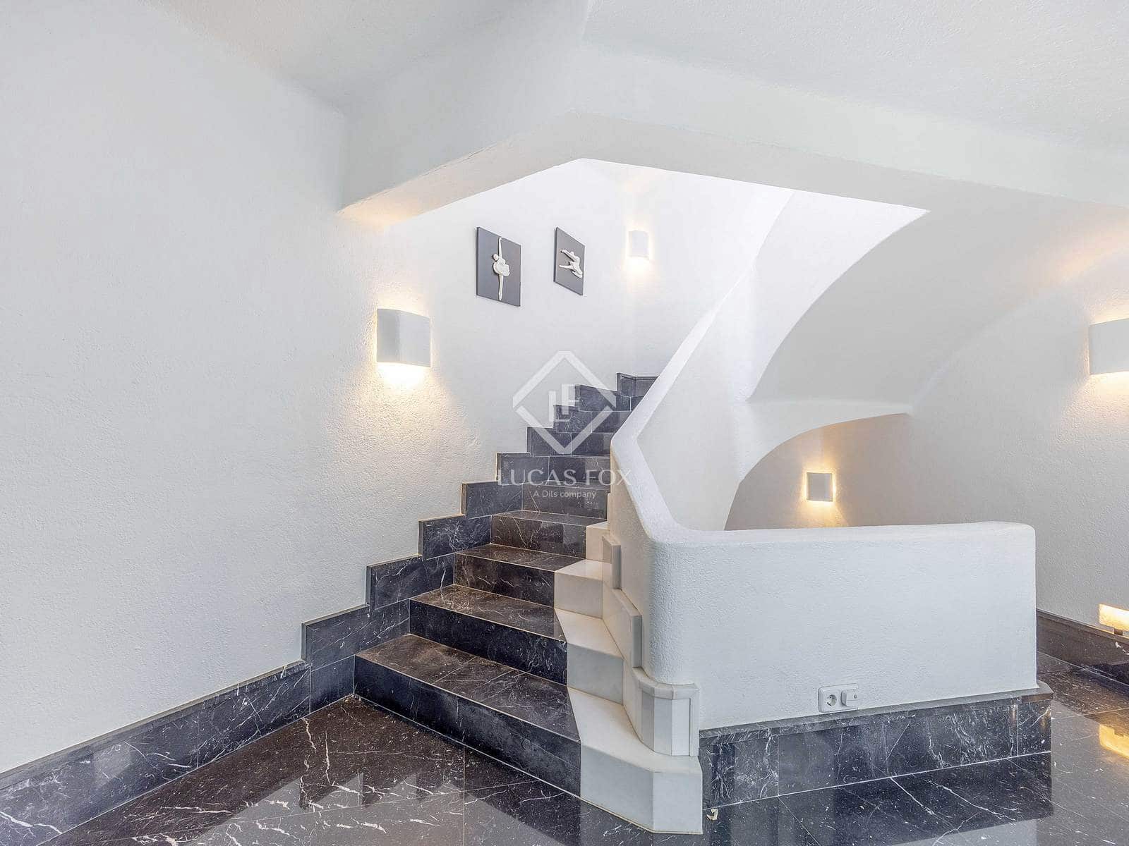 7 soverom Villa til salgs i Rocafort med svømmebasseng garasje - € 1 870 000 (Ref: 9436176)