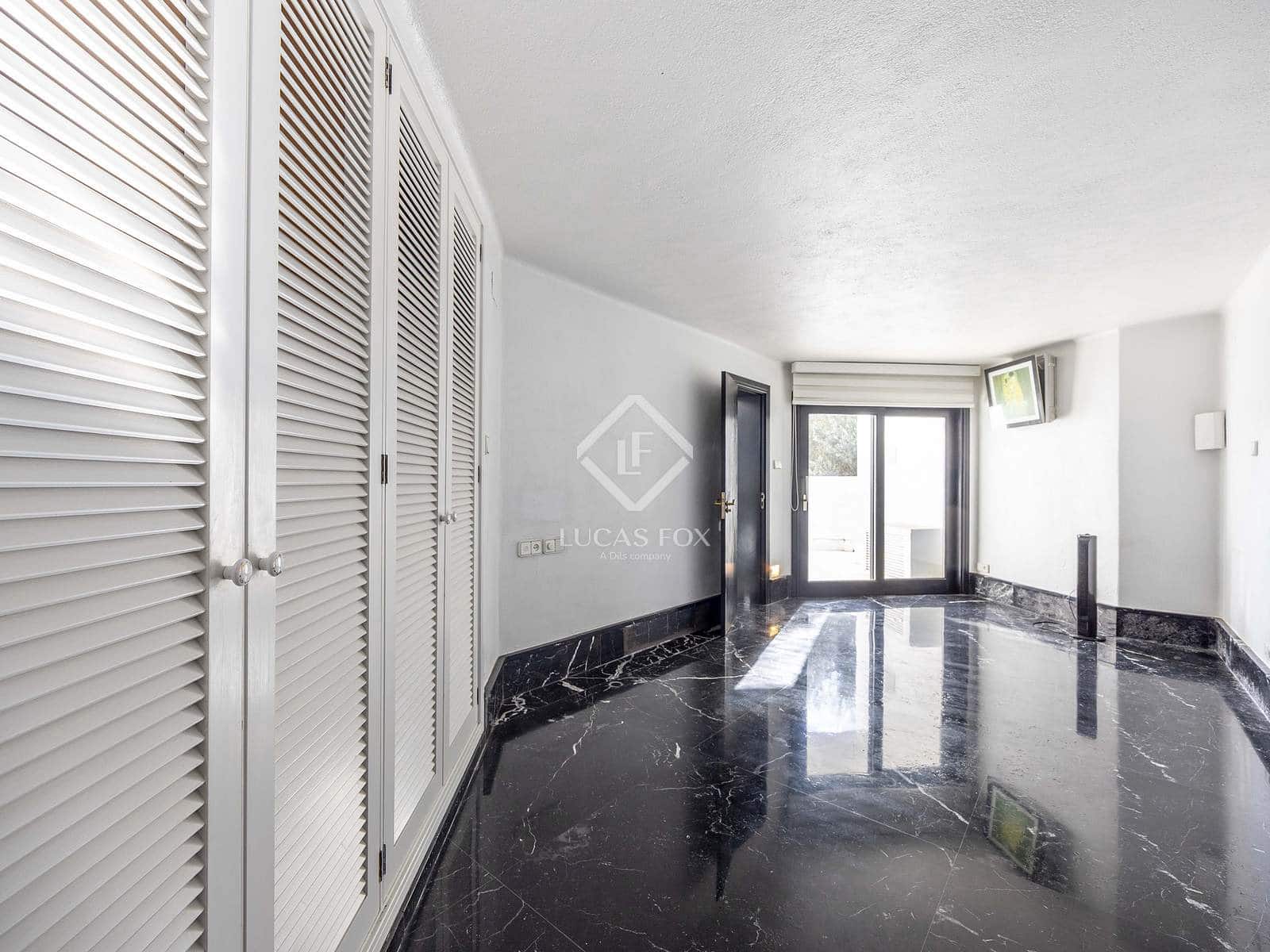 7 soverom Villa til salgs i Rocafort med svømmebasseng garasje - € 1 870 000 (Ref: 9436176)