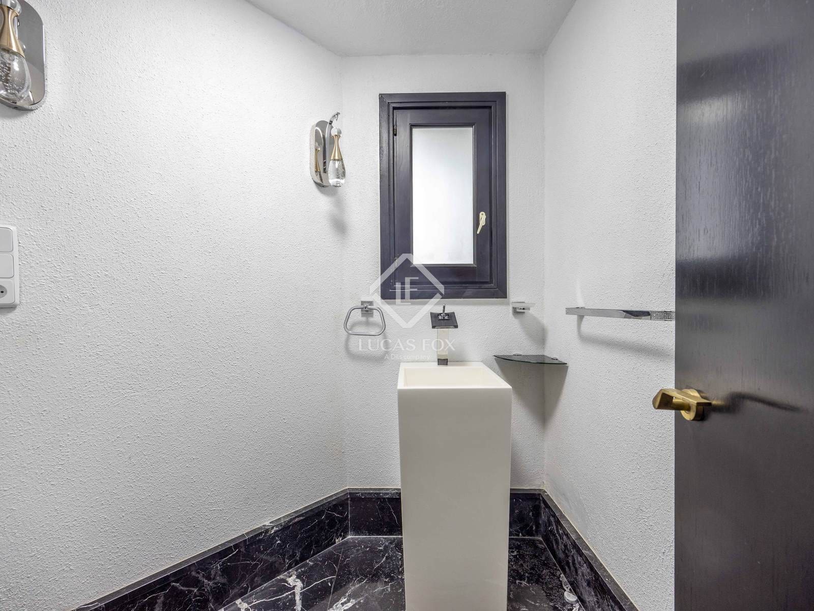 7 soverom Villa til salgs i Rocafort med svømmebasseng garasje - € 1 870 000 (Ref: 9436176)