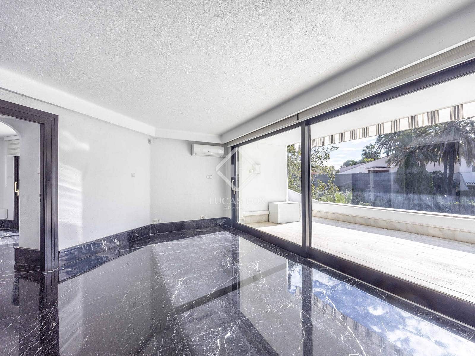 7 soverom Villa til salgs i Rocafort med svømmebasseng garasje - € 1 870 000 (Ref: 9436176)