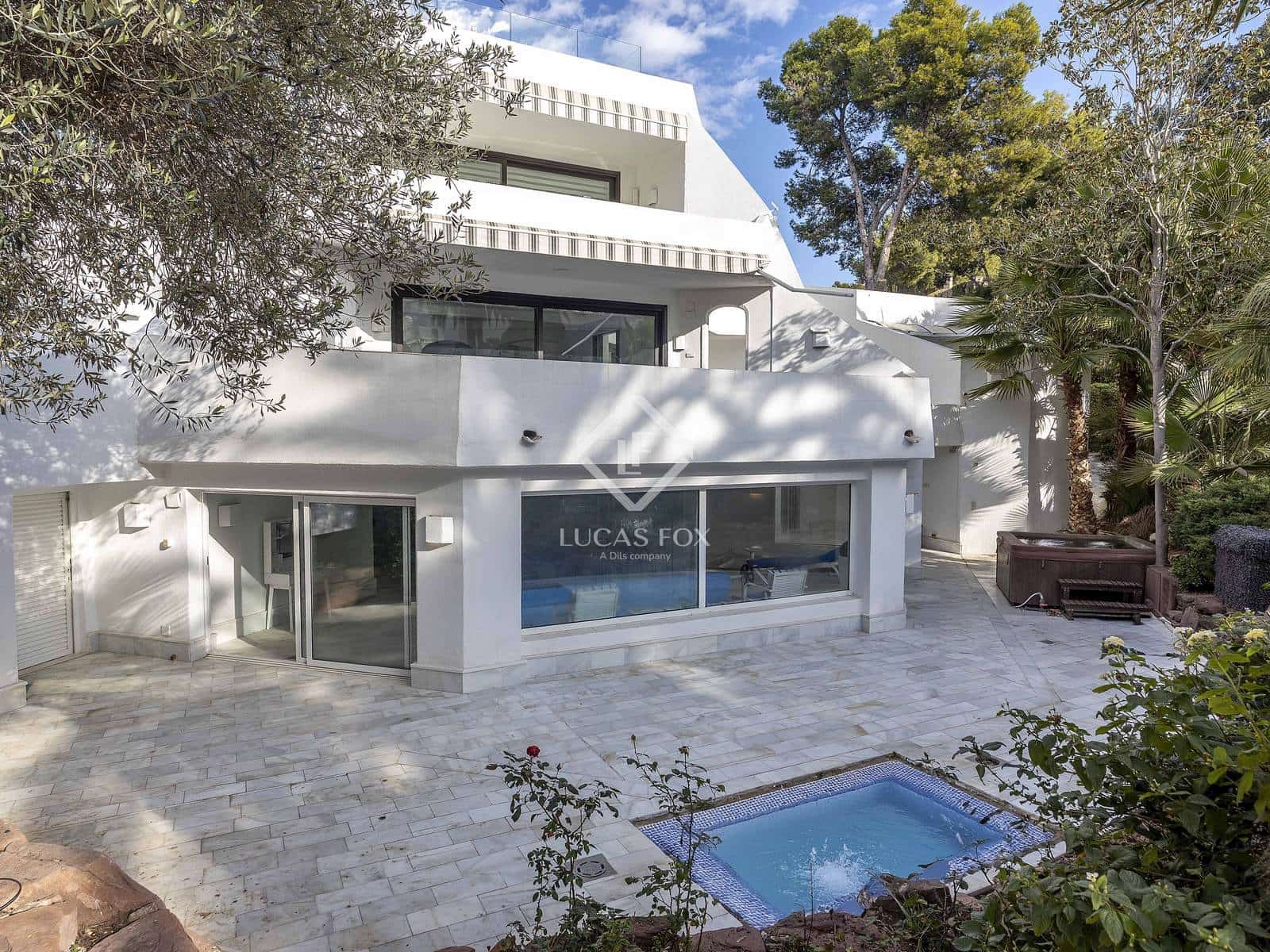 7 soverom Villa til salgs i Rocafort med svømmebasseng garasje - € 1 870 000 (Ref: 9436176)