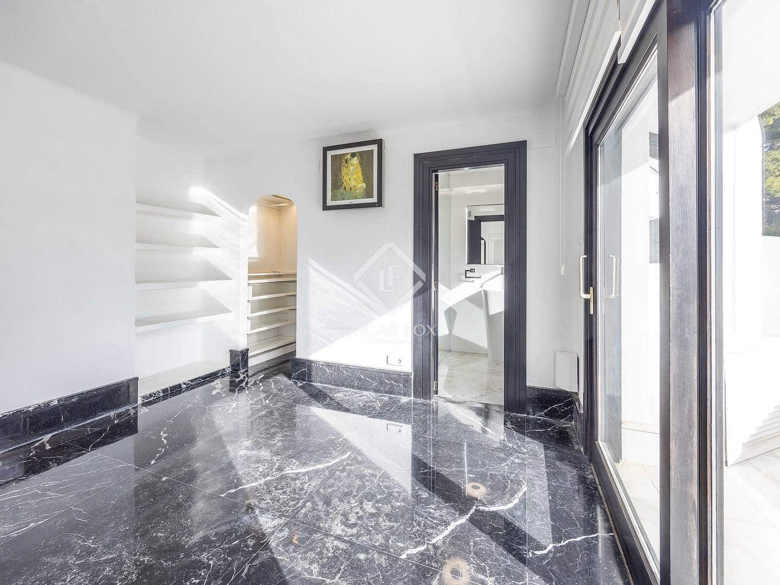 7 soverom Villa til salgs i Rocafort med svømmebasseng garasje - € 1 870 000 (Ref: 9436176)