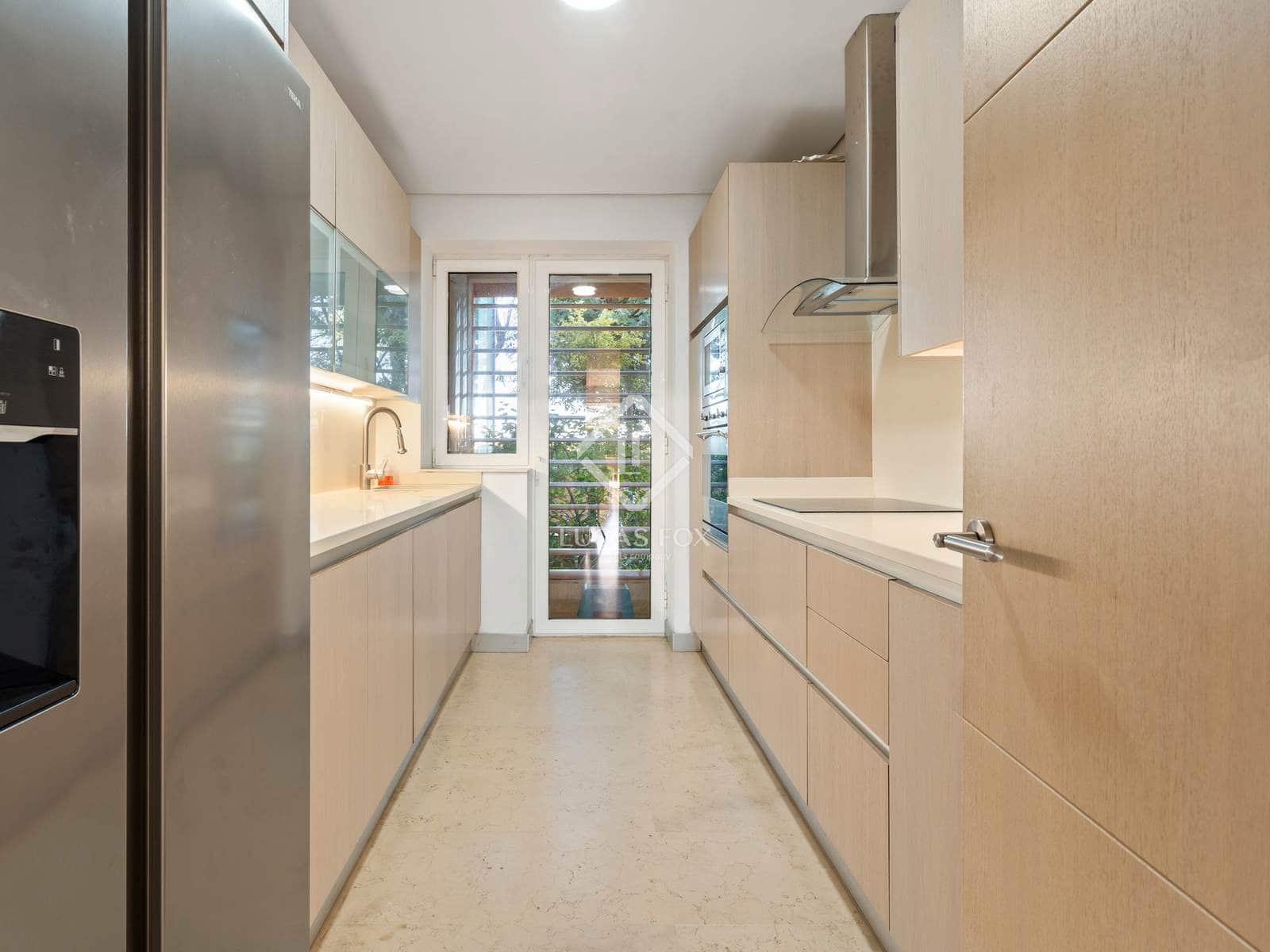 3 chambre Appartement à vendre à Sotogrande avec piscine garage - 900 000 € (Ref: 9436177)