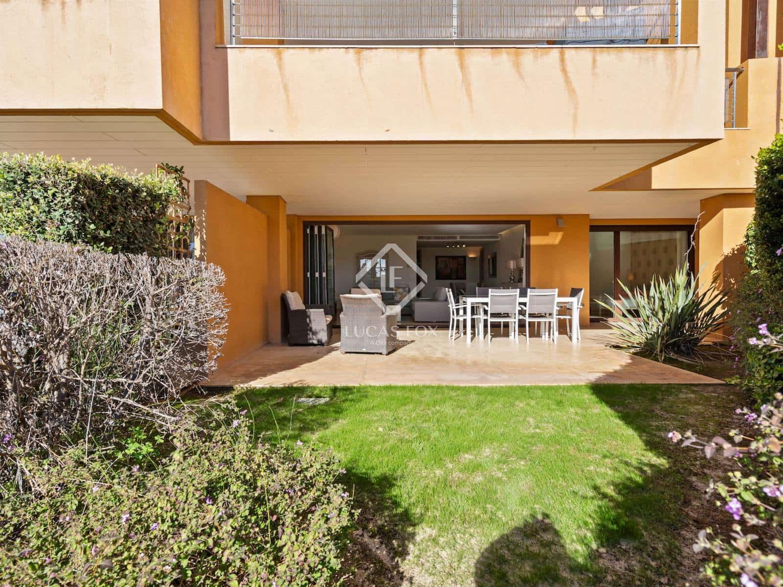 3 chambre Appartement à vendre à Sotogrande avec piscine garage - 900 000 € (Ref: 9436177)