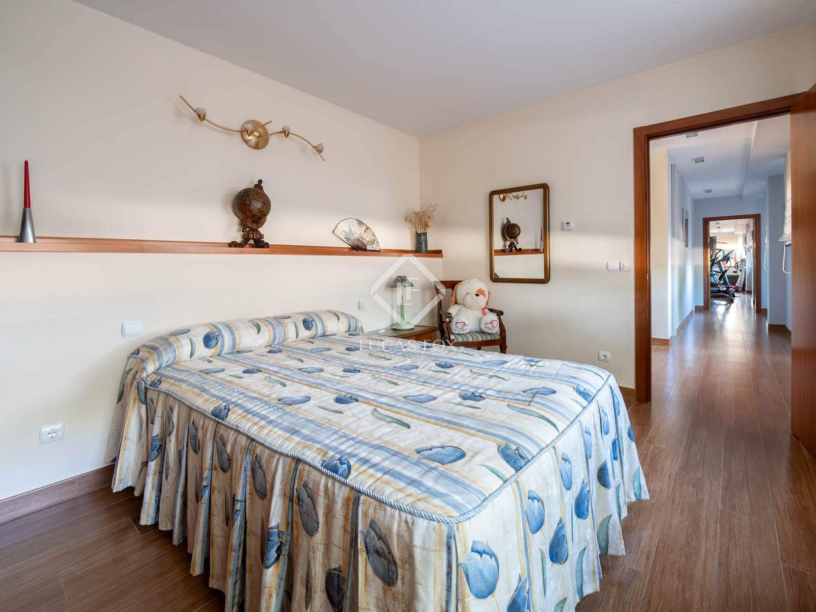 7 bedroom Villa for sale in Fuente el Saz de Jarama with pool garage - € 2,000,000 (Ref: 9436178)