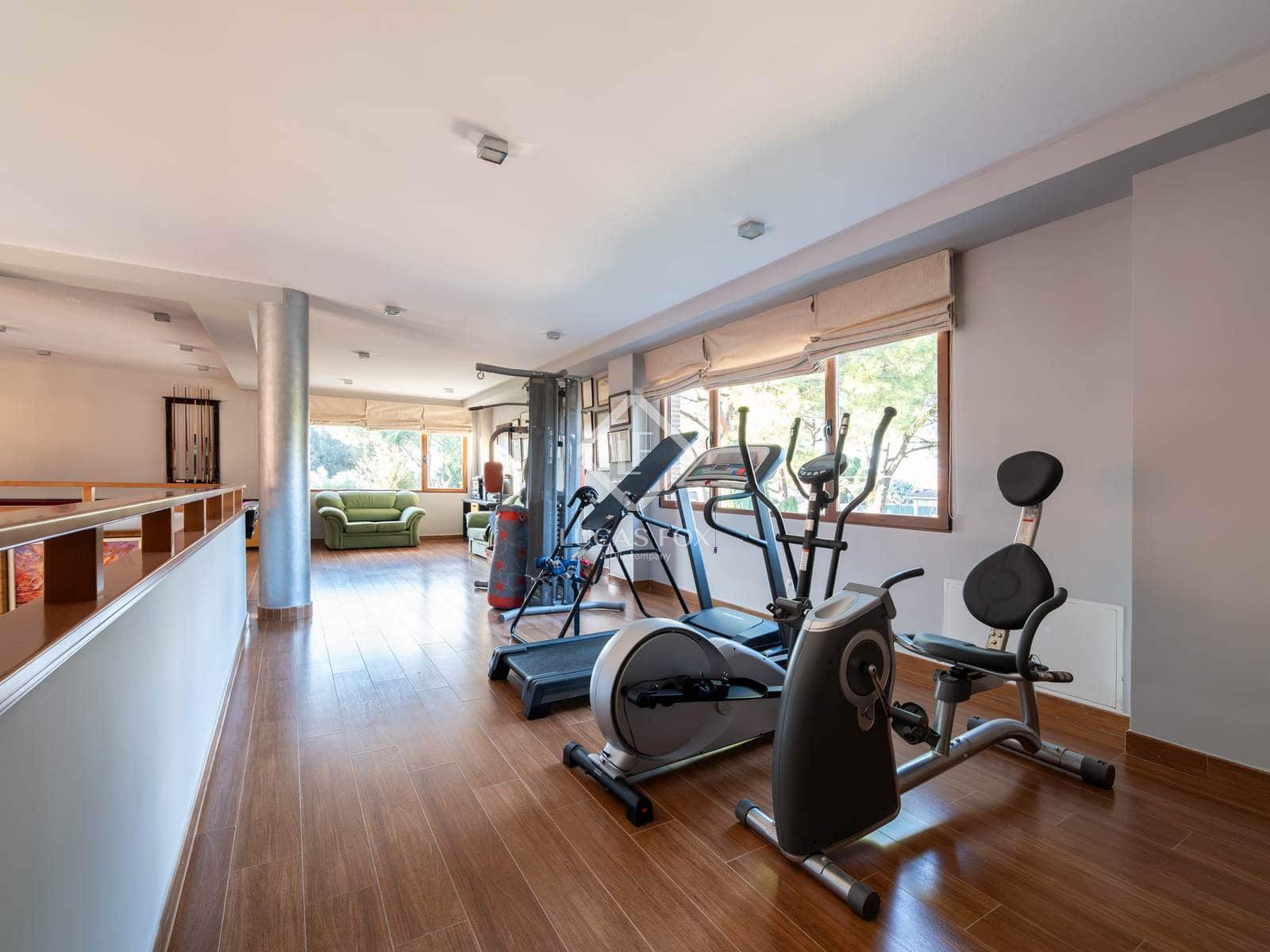 7 bedroom Villa for sale in Fuente el Saz de Jarama with pool garage - € 2,000,000 (Ref: 9436178)