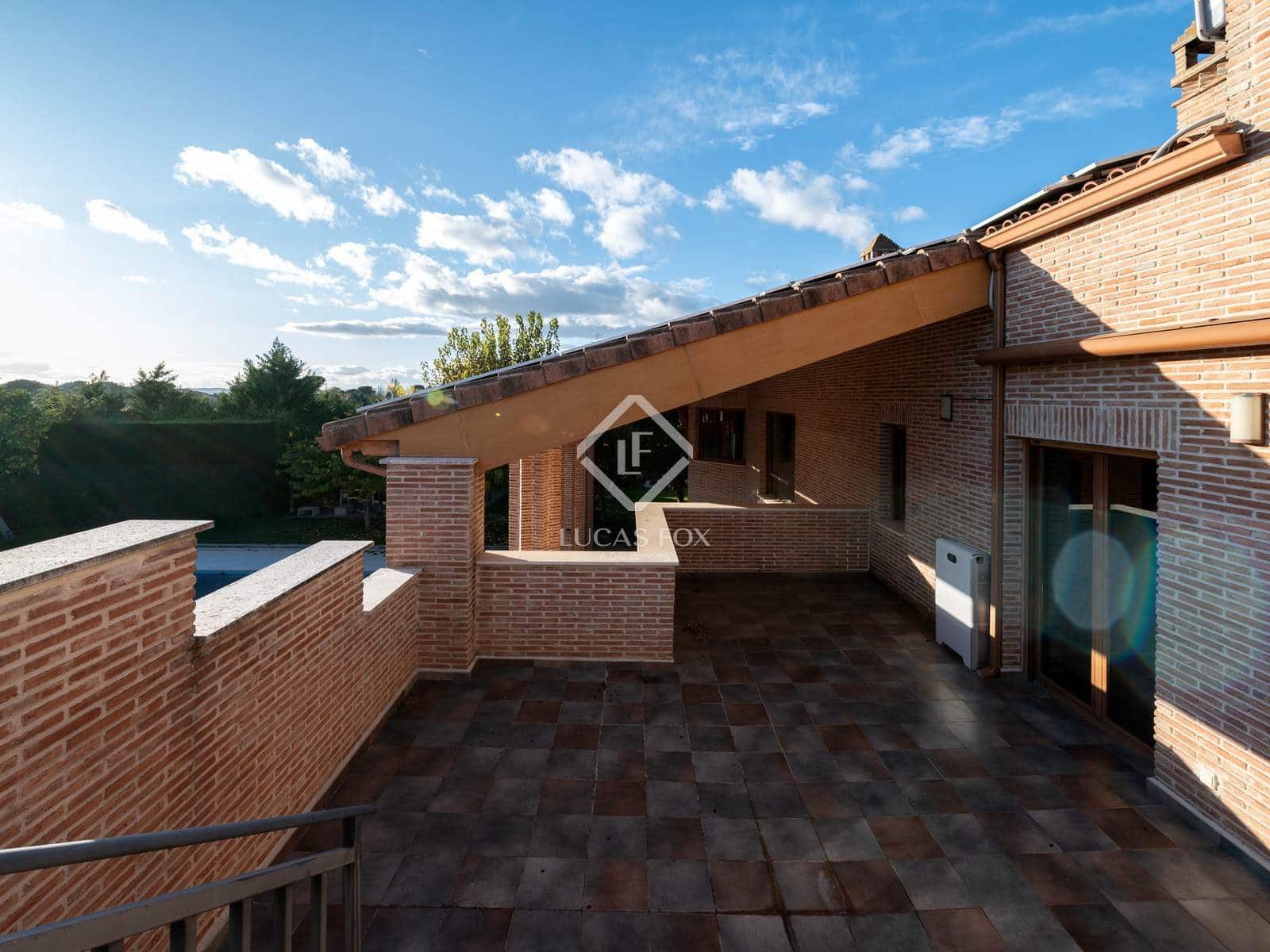 7 bedroom Villa for sale in Fuente el Saz de Jarama with pool garage - € 2,000,000 (Ref: 9436178)