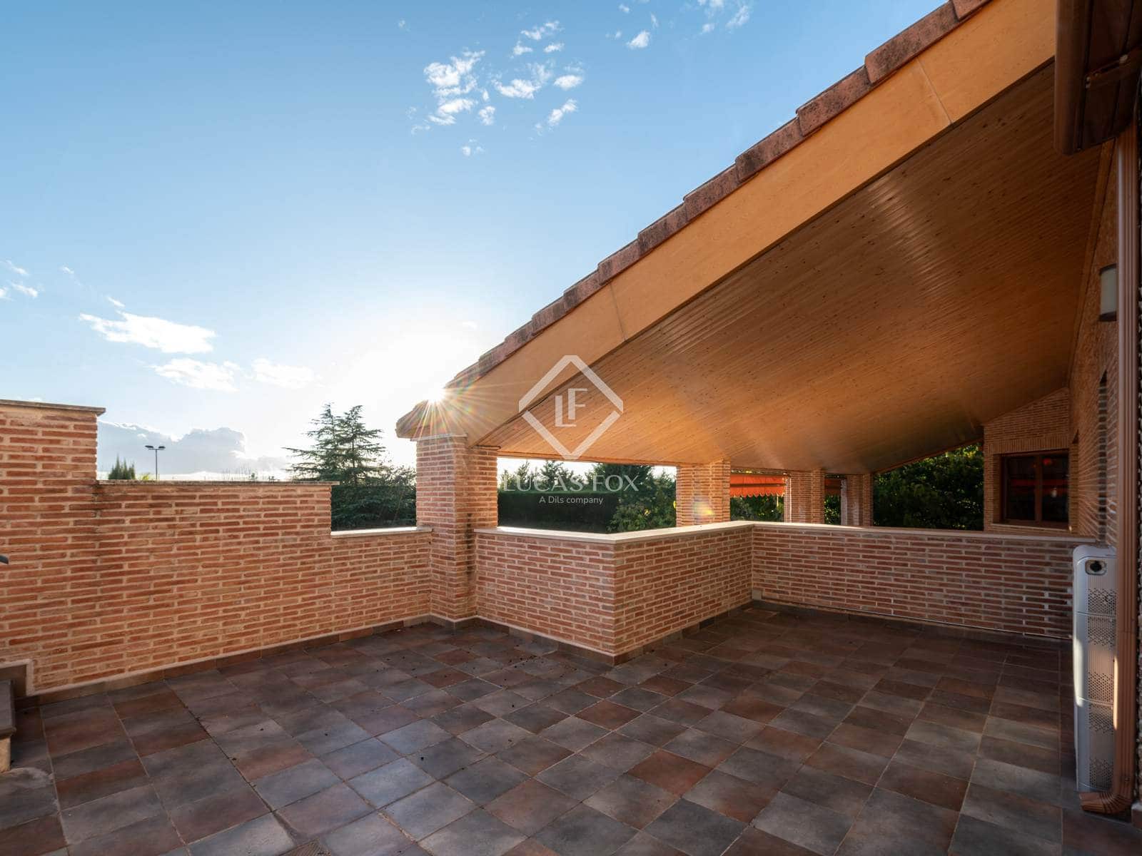 7 bedroom Villa for sale in Fuente el Saz de Jarama with pool garage - € 2,000,000 (Ref: 9436178)