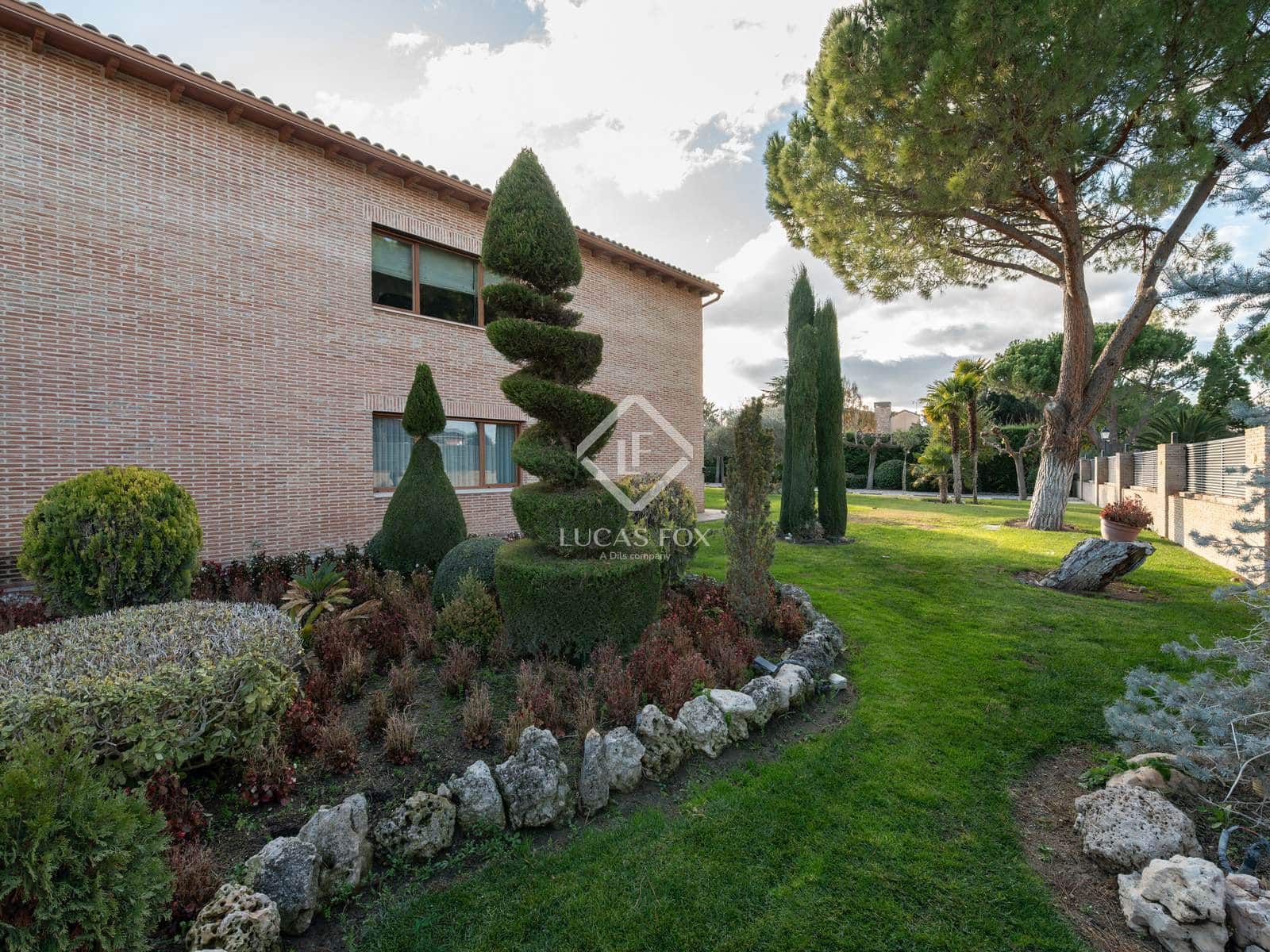 7 bedroom Villa for sale in Fuente el Saz de Jarama with pool garage - € 2,000,000 (Ref: 9436178)