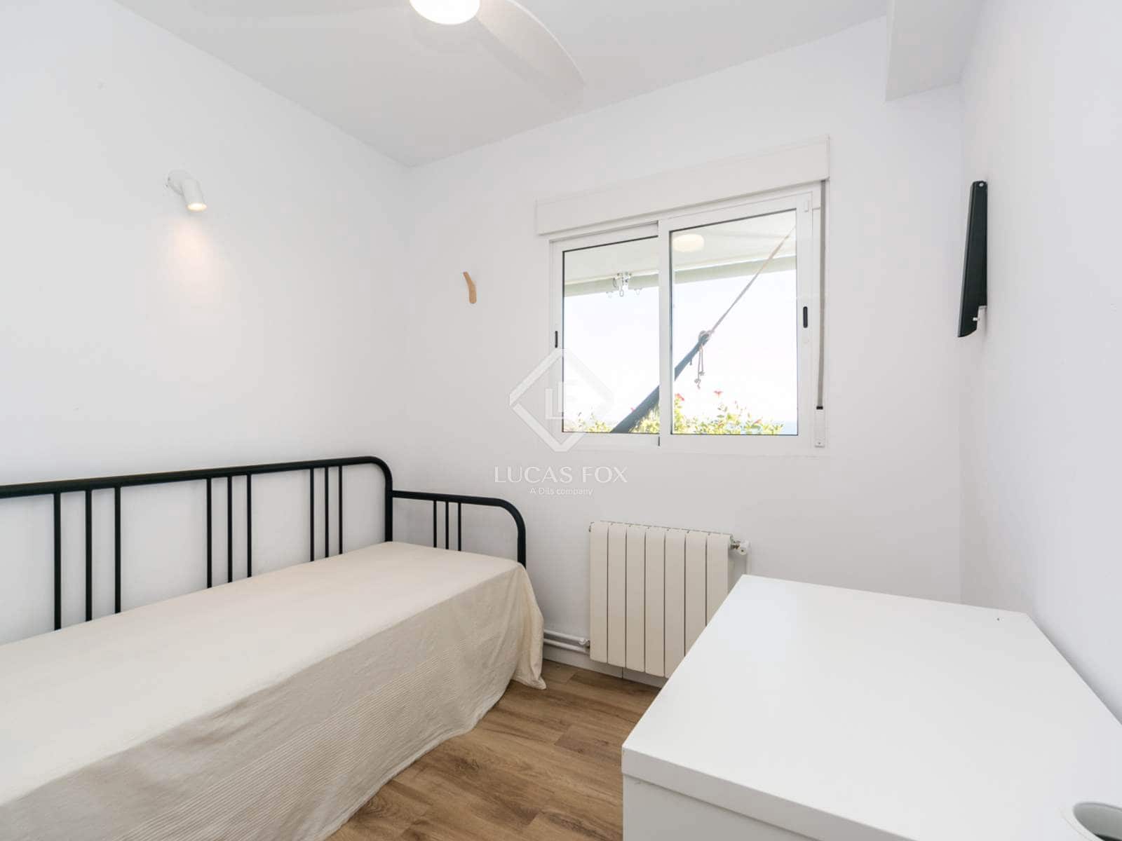 6 slaapkamer Villa te koop in Castelldefels met garage - € 1.290.000 (Ref: 9436285)