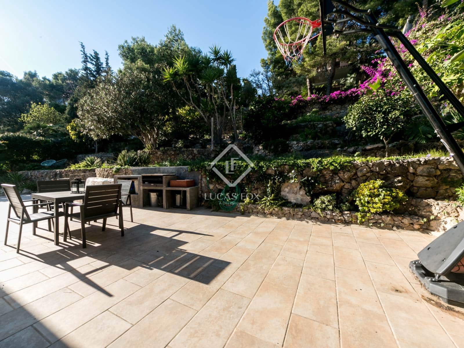 6 slaapkamer Villa te koop in Castelldefels met garage - € 1.290.000 (Ref: 9436285)