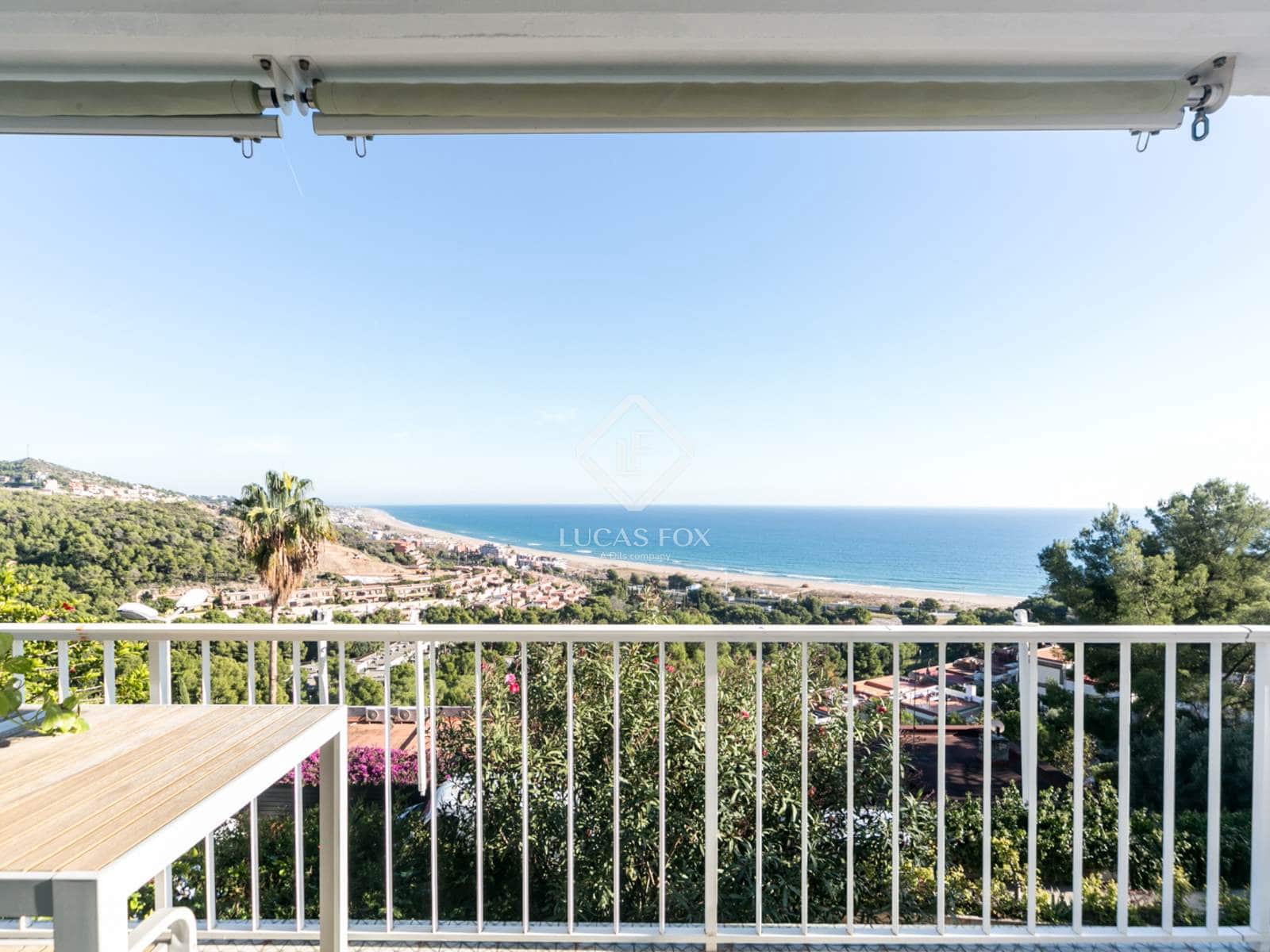 6 slaapkamer Villa te koop in Castelldefels met garage - € 1.290.000 (Ref: 9436285)