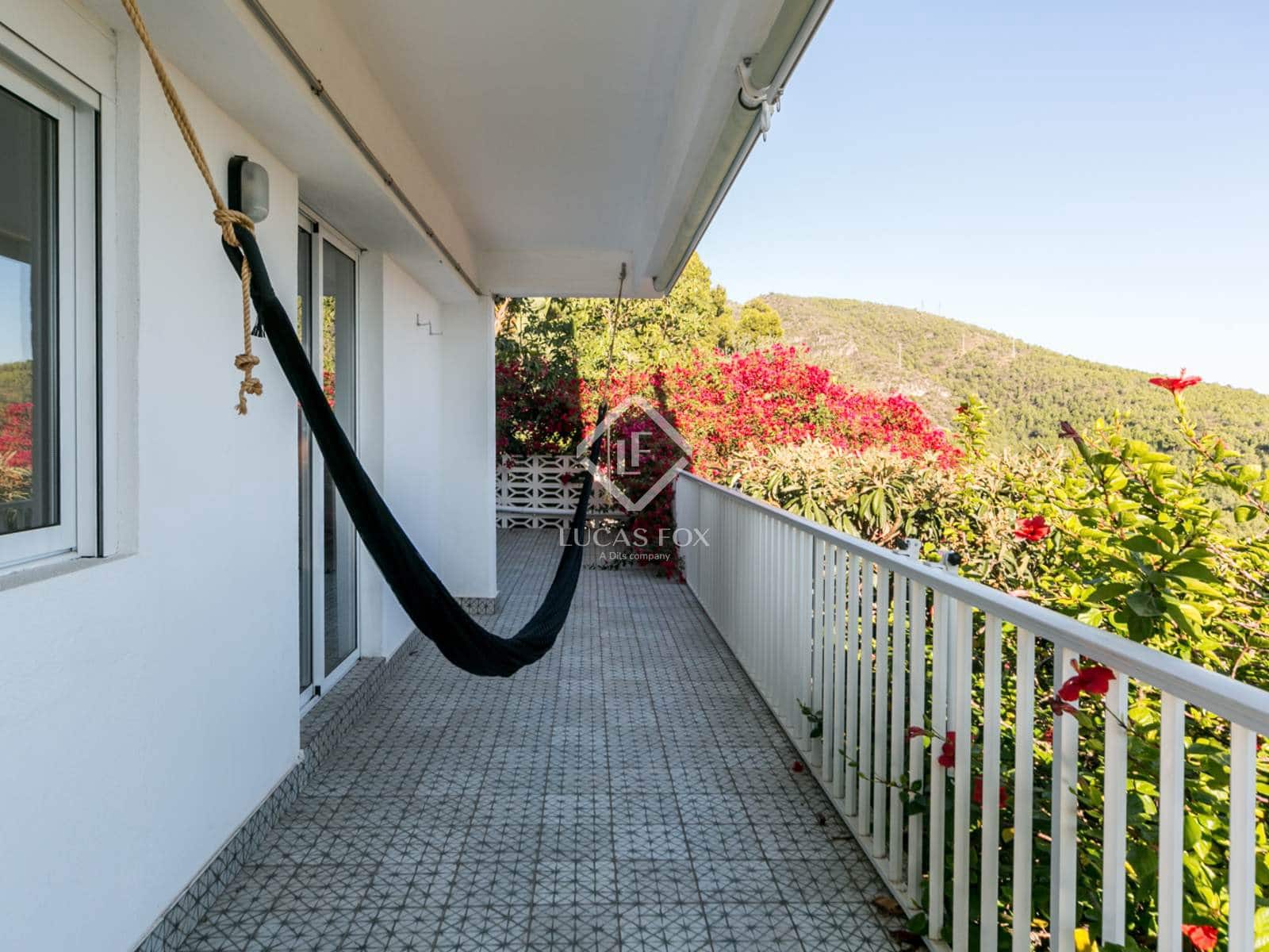 6 slaapkamer Villa te koop in Castelldefels met garage - € 1.290.000 (Ref: 9436285)