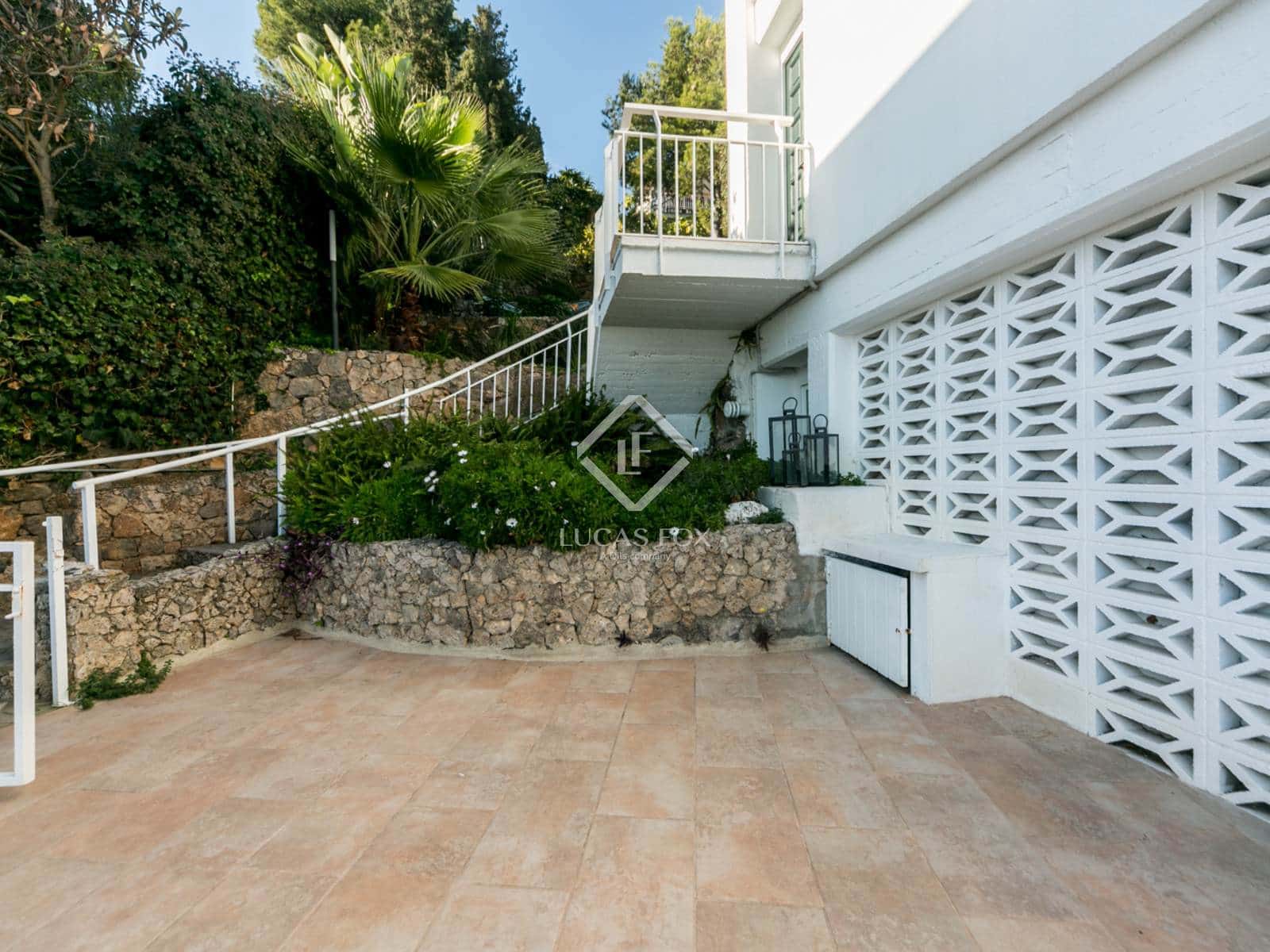 6 slaapkamer Villa te koop in Castelldefels met garage - € 1.290.000 (Ref: 9436285)