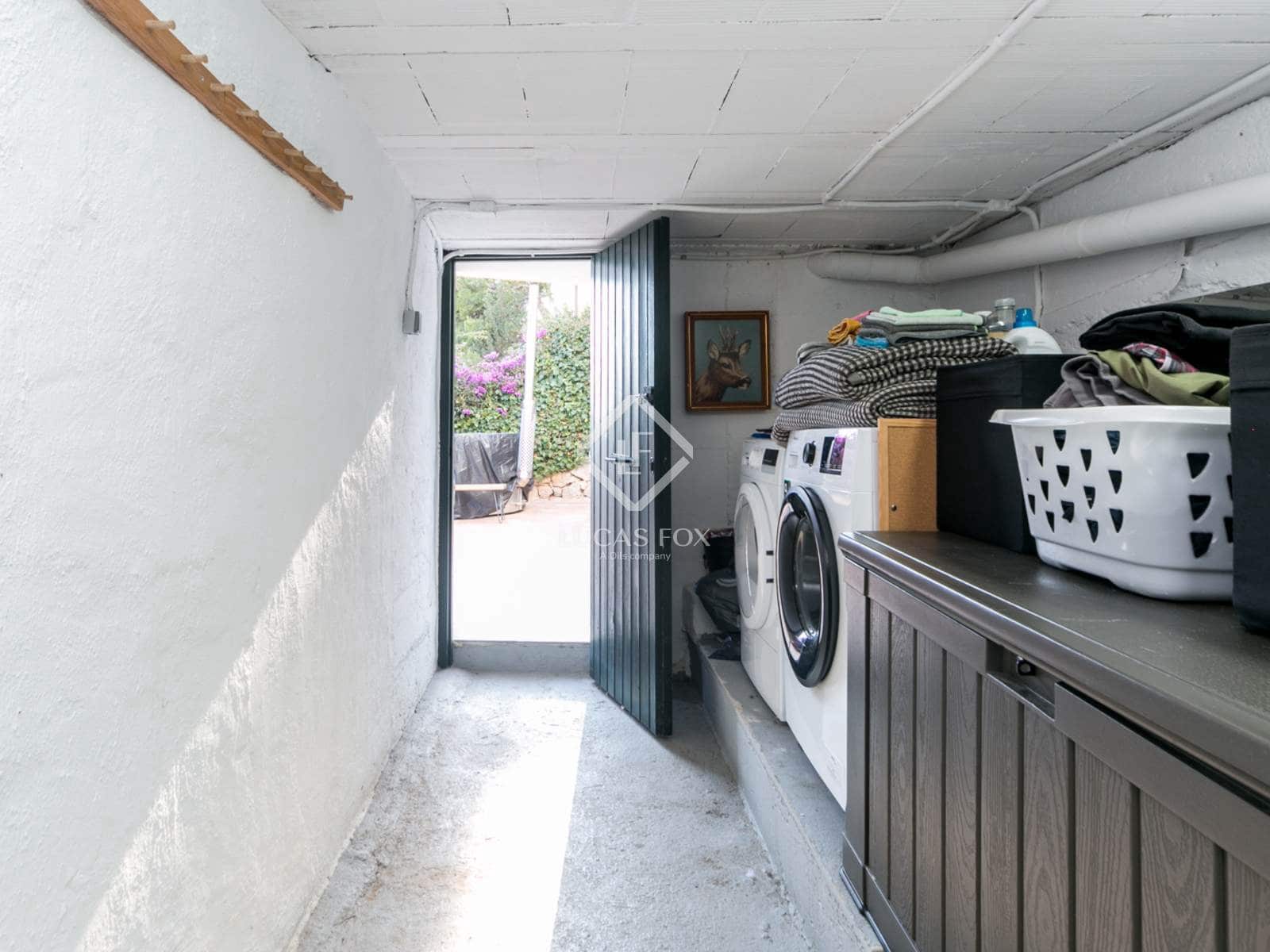 6 slaapkamer Villa te koop in Castelldefels met garage - € 1.290.000 (Ref: 9436285)