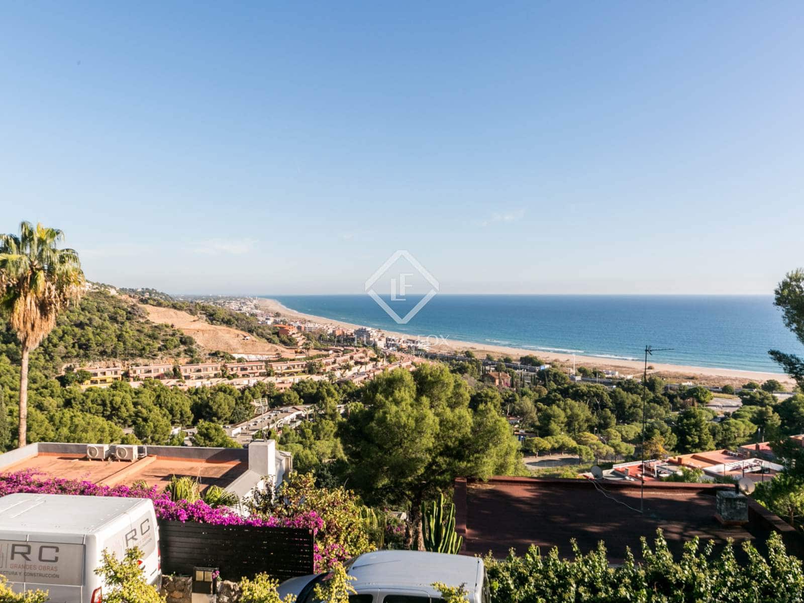 6 slaapkamer Villa te koop in Castelldefels met garage - € 1.290.000 (Ref: 9436285)