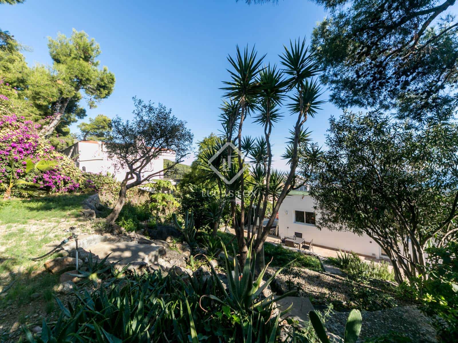 6 slaapkamer Villa te koop in Castelldefels met garage - € 1.290.000 (Ref: 9436285)